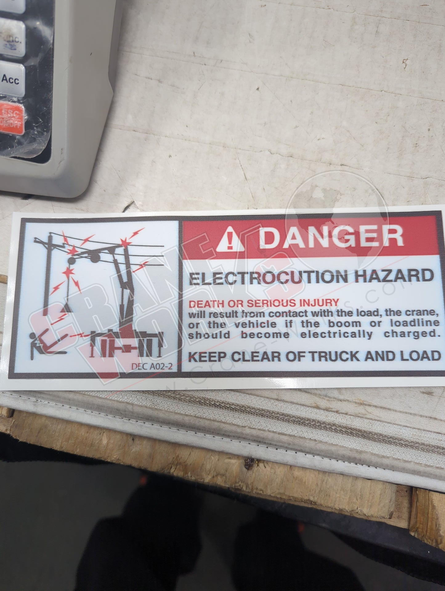A02-2 | New Electrocution Hazard Knuckle Boom