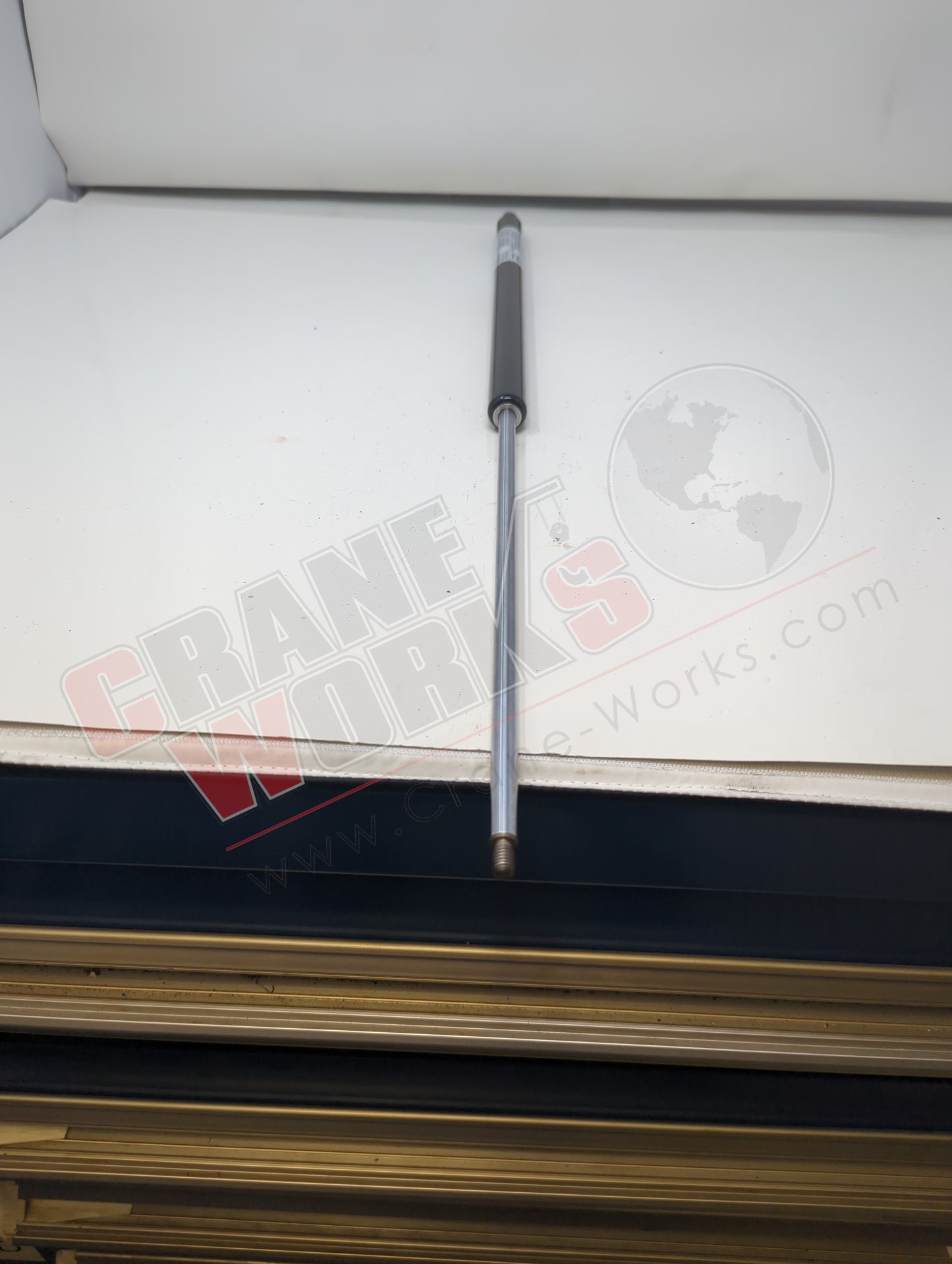 933-134 | New Hood Shock