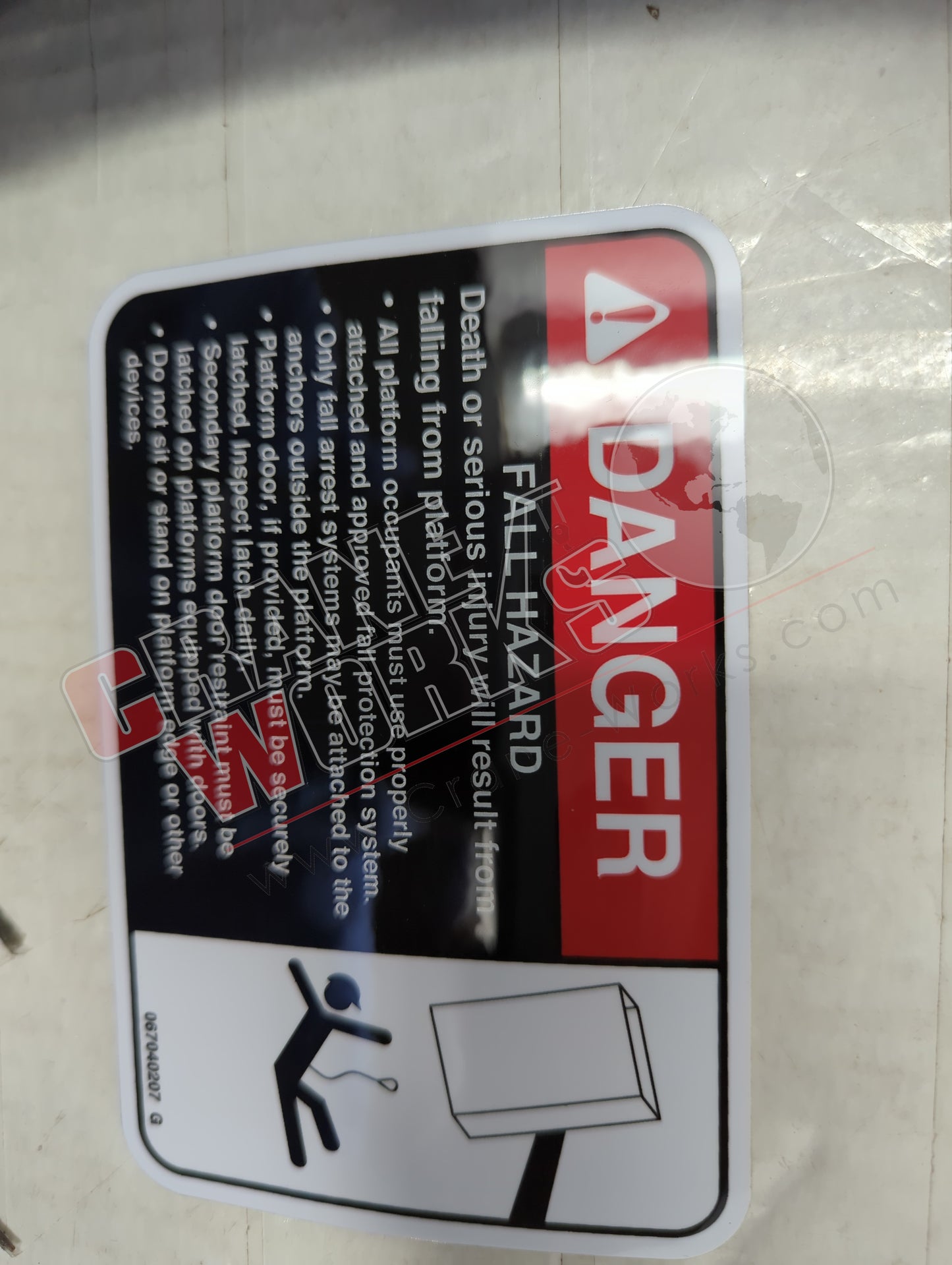 067040207 | New Safety Decal