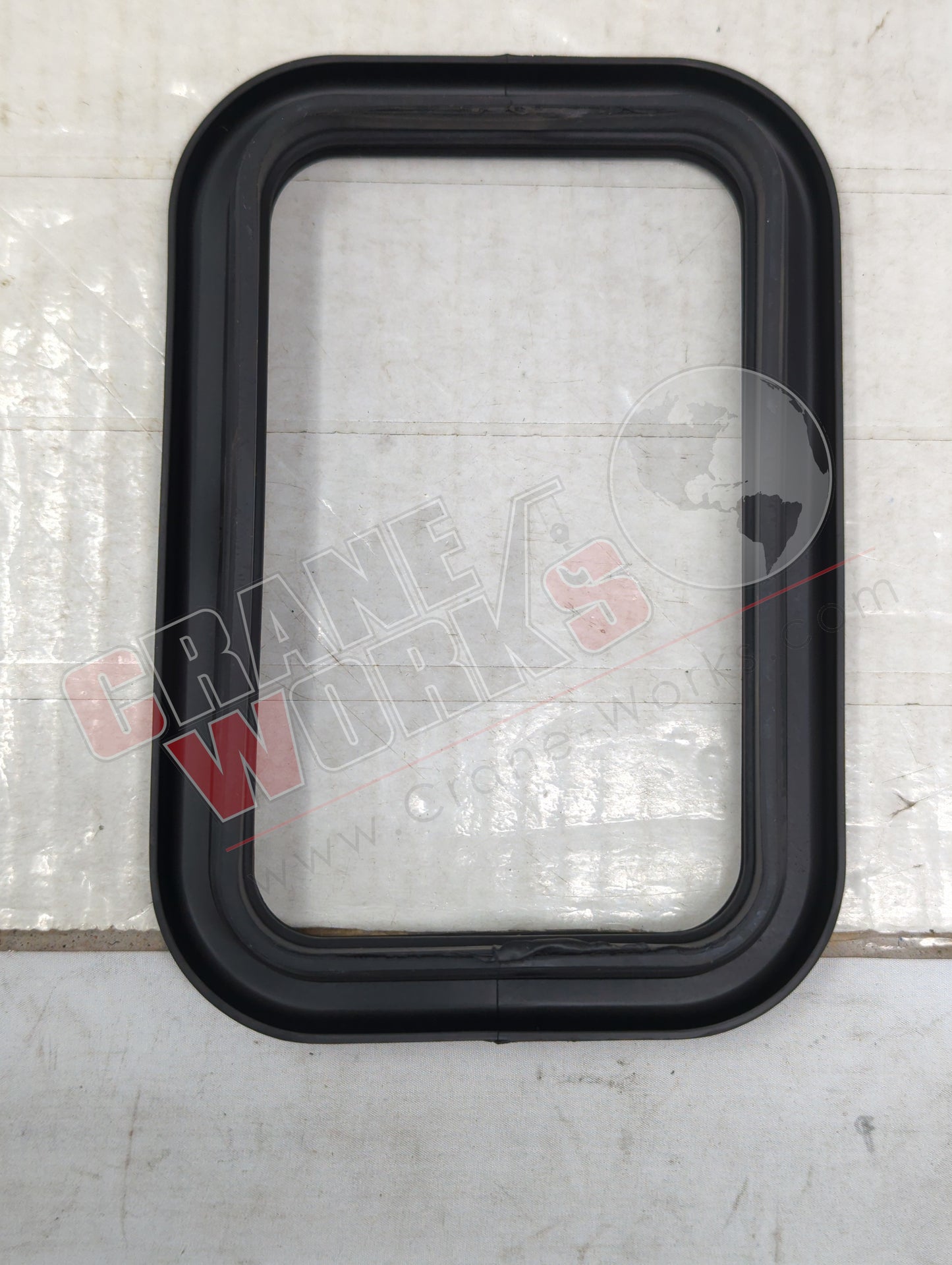 L500339 | New Bezel/Tail-Backup Light