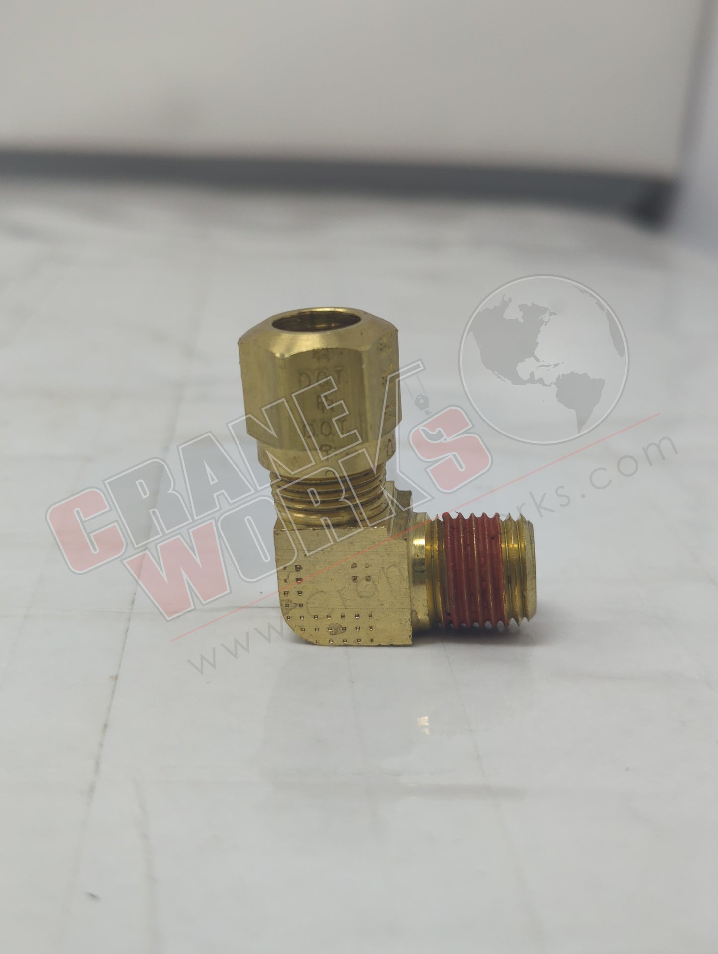 10776 | New 3/8 Tube-1/4 Mpt 90 (269Nta-06-04)