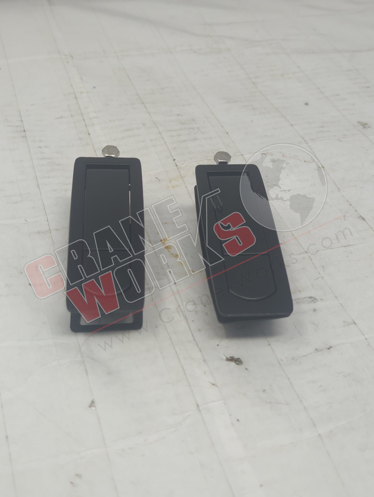 51724525 | New Latch - Panel Cas40P