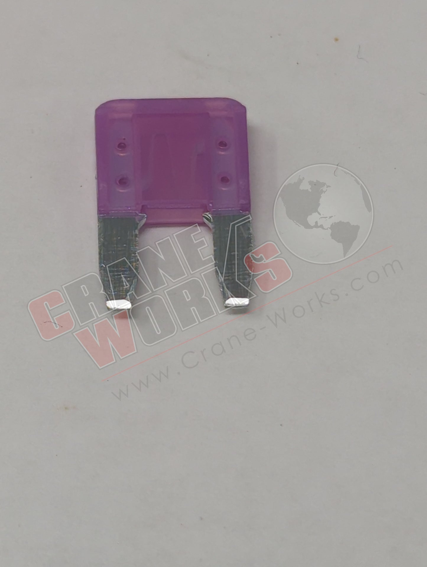 Picture of 7372, a New 4 Amp Mini Fuse (43477), angle 2.