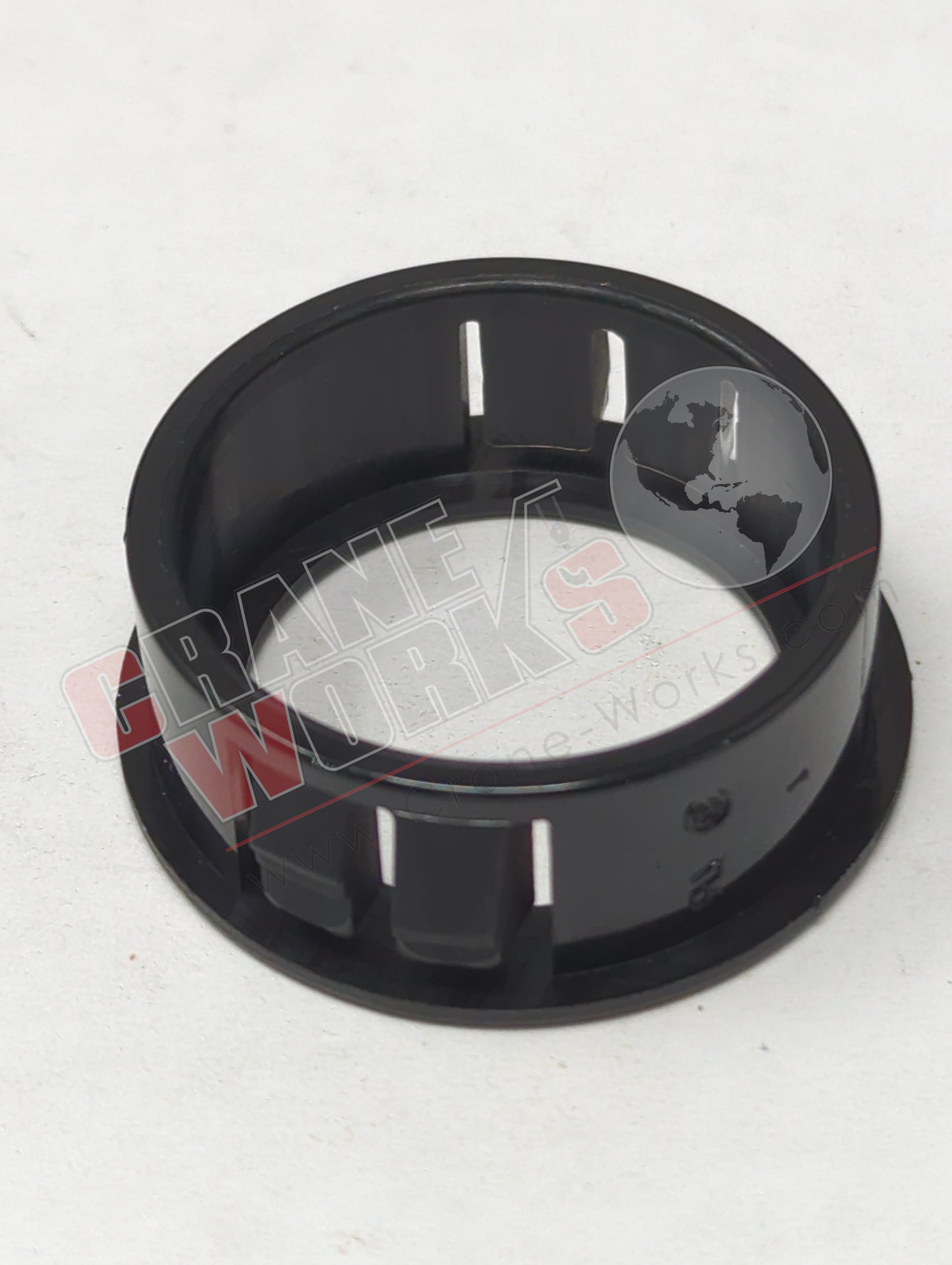 981195 | New +1-3/8Di Panel Snap Bushing 1/4"Th 10/Pk (45071)