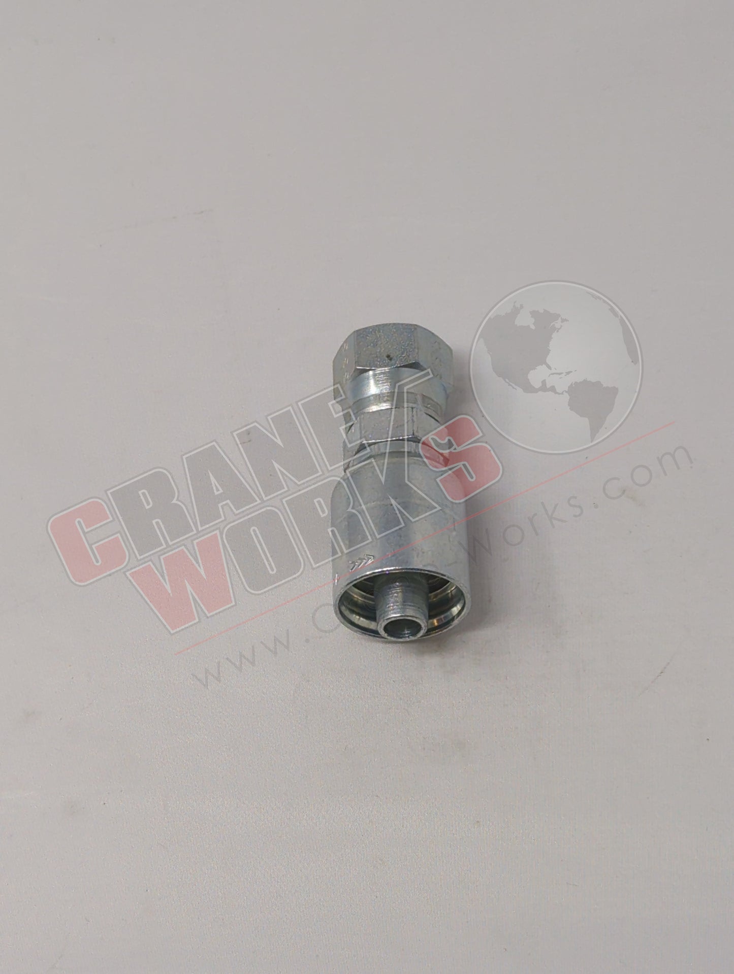 KP81308 | New Parkrimp: Female Swivel 5/8 X 1/2 (10643-10-8)