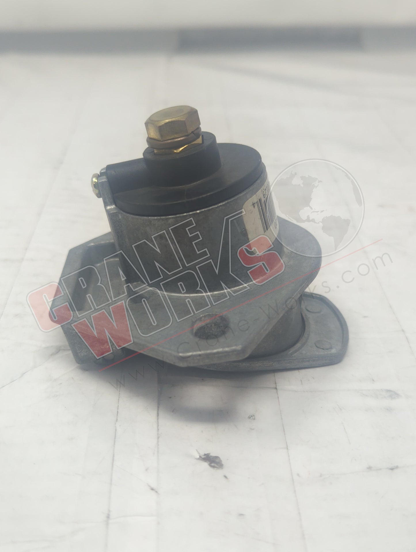 23101 | New Single Pole Female Plug