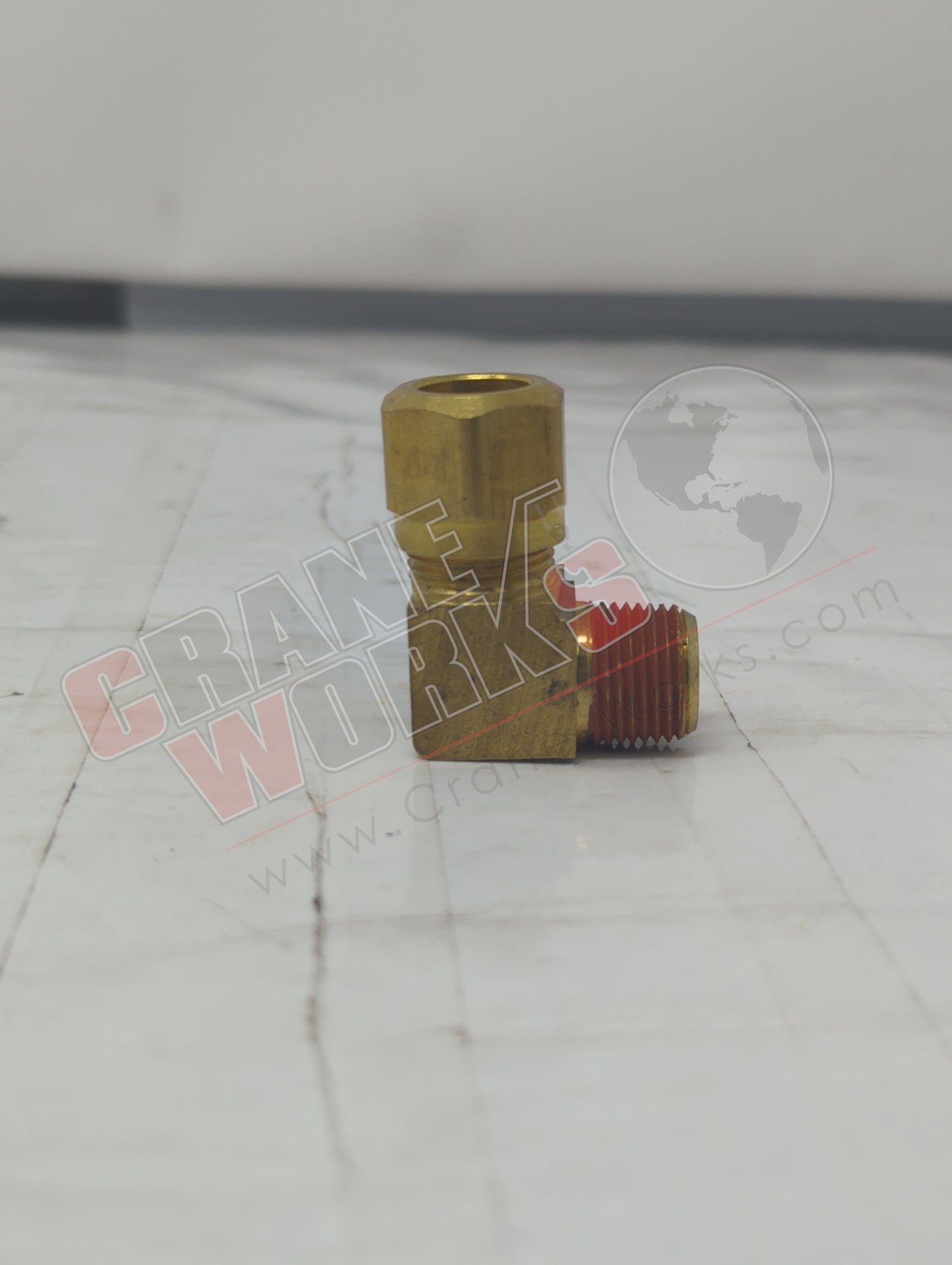 10779 | New 1/2 Tube-3/8 Mpt 90 (269Nta-08-06)