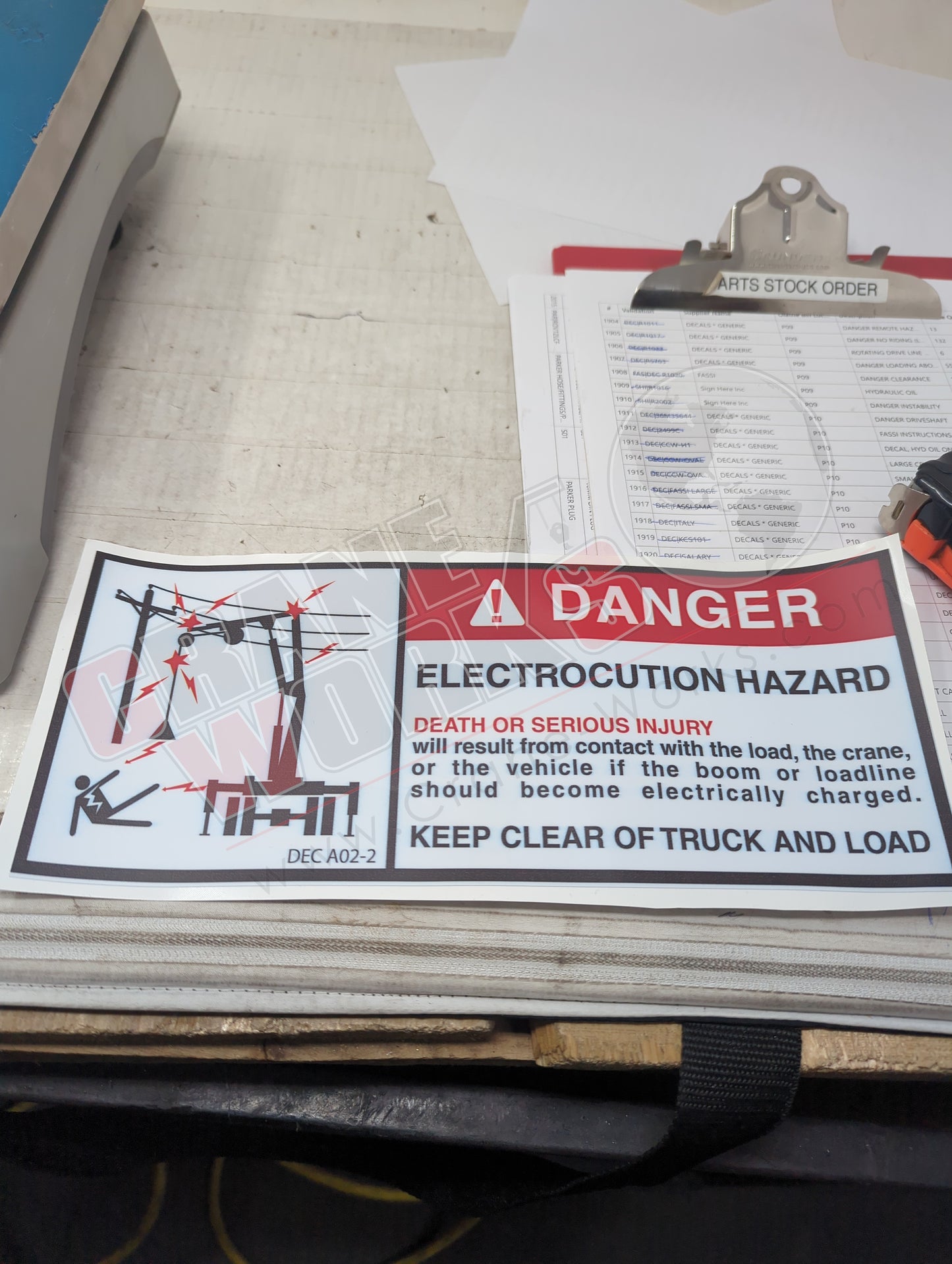 A02 KNUCKLEBOOM | New Electrocution Hazard 12" X 5" Knuckleboom