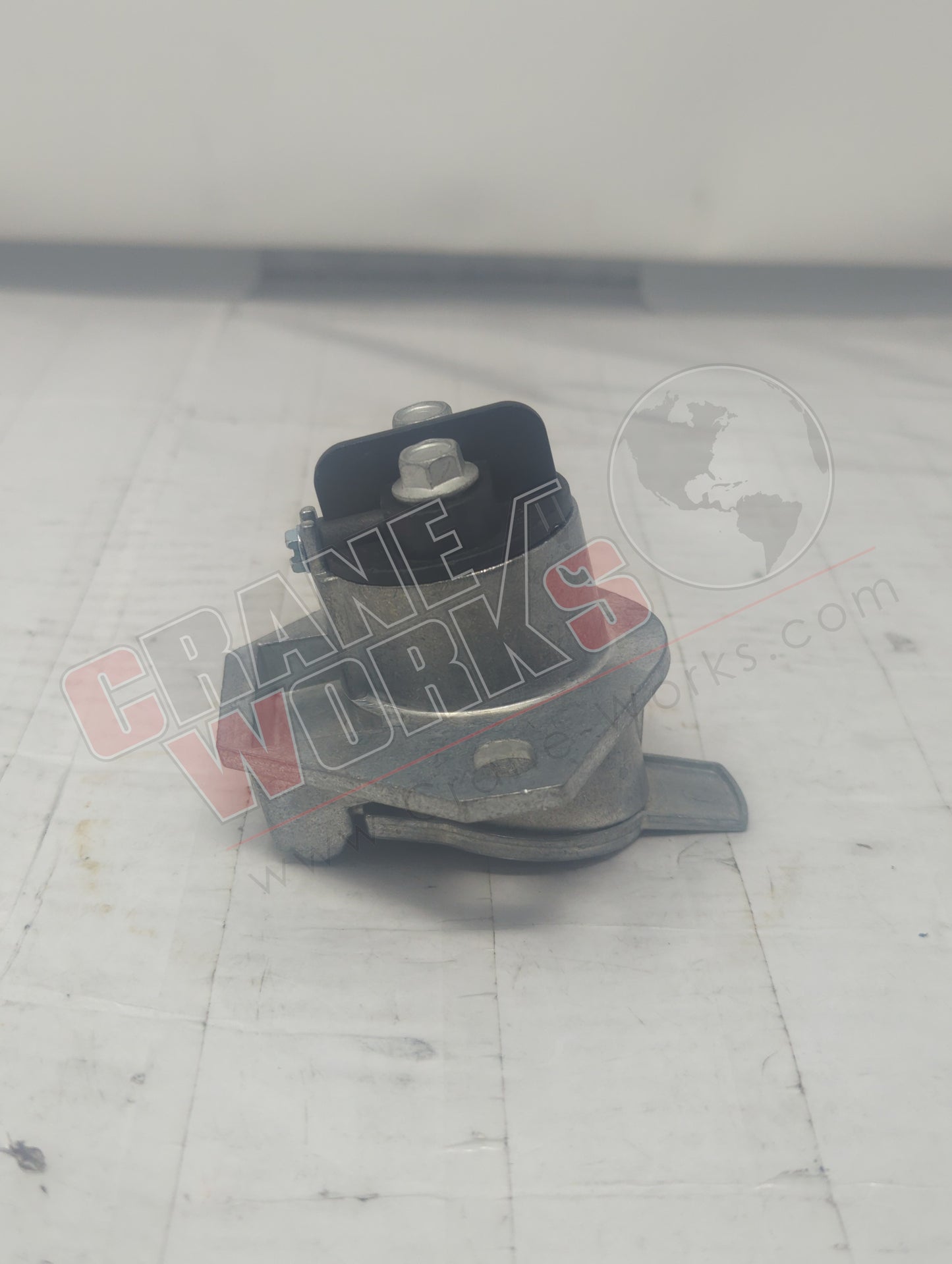 421171 | New 2 Pole Recepticle