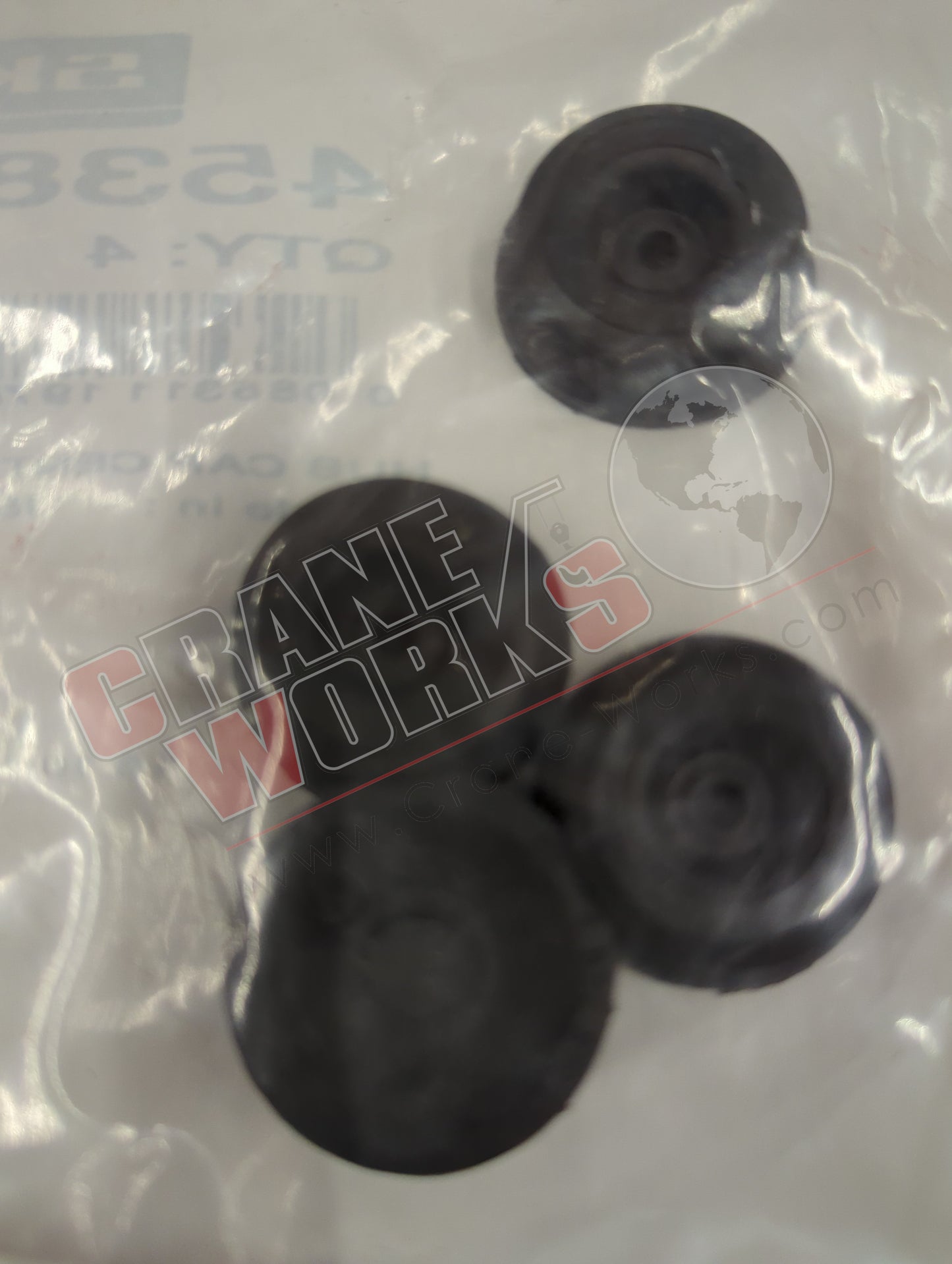 453879-4 | New Plug, Hub Cap