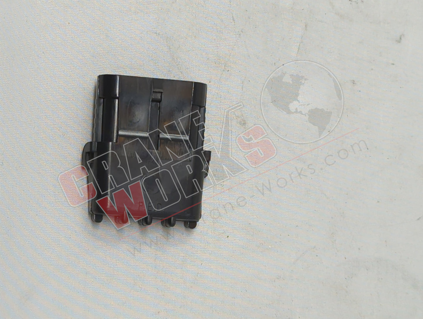 12010974 | New 4 Cavity Male W/P