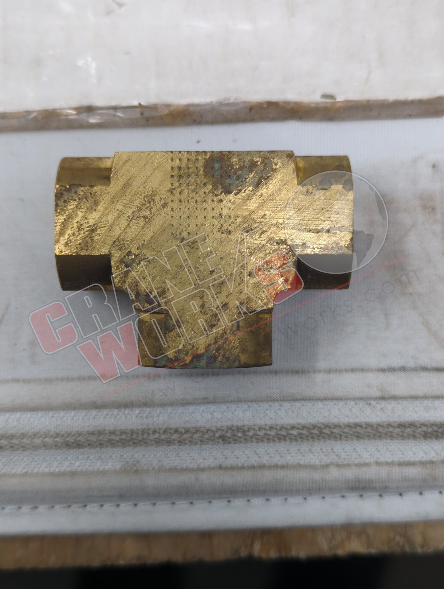 2203P-08 | New Brass Tee