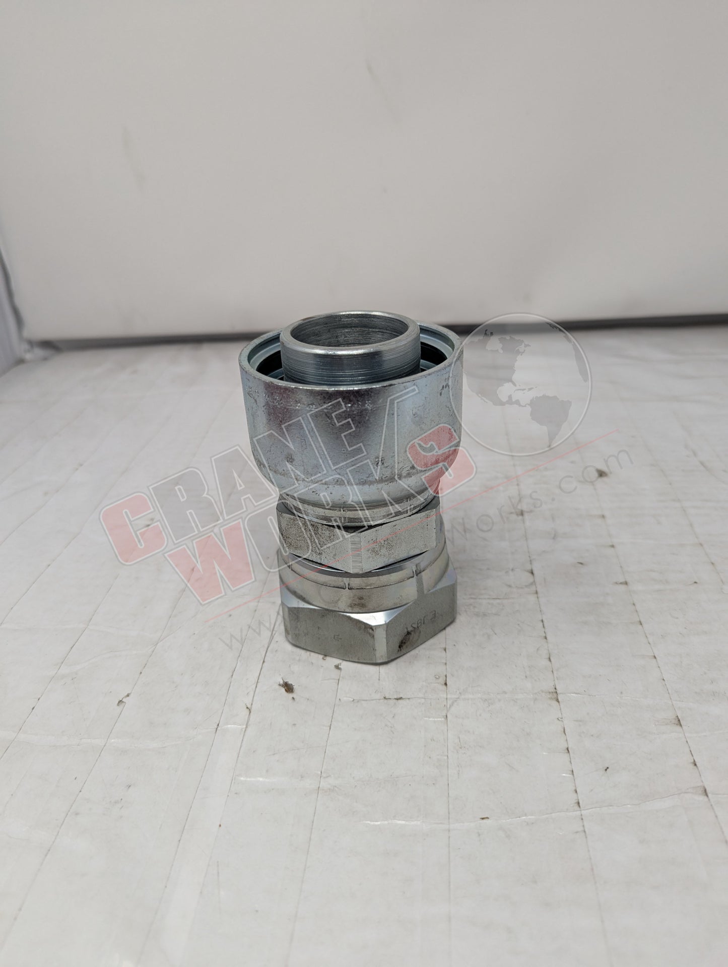 Picture of 10643-32-32, a New 2" Hose Id X2" Tube, Female Swivel, angle 4.