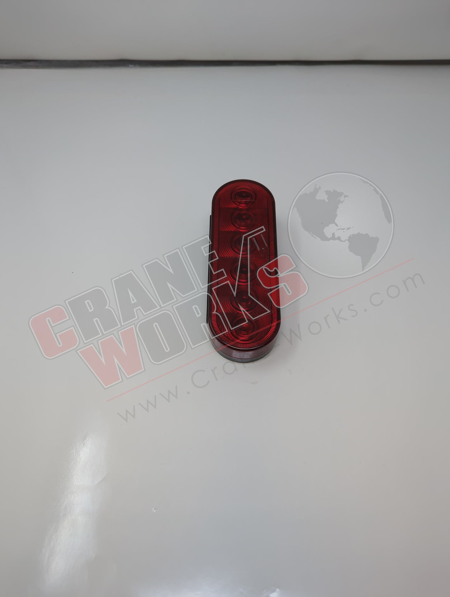 5626156 | New 6In Oval Light, Red