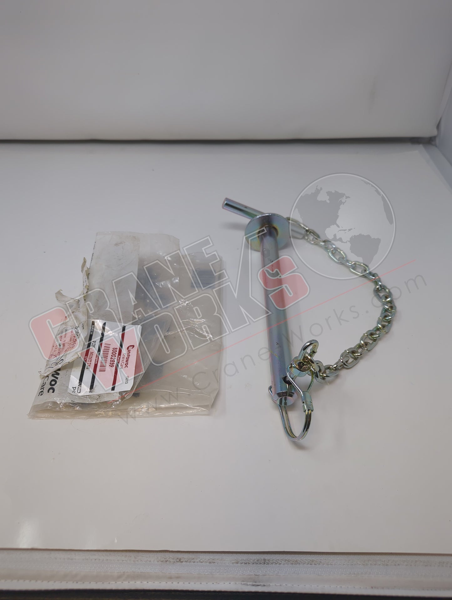 80002899 | New Pin, Mounting