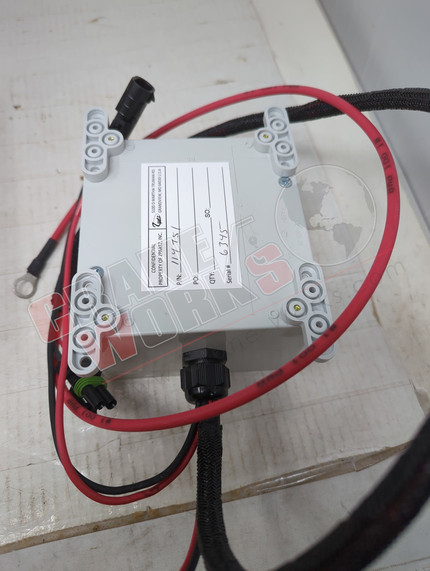 114751 | New Dual Fan / 30 Amp Power Box Adapter