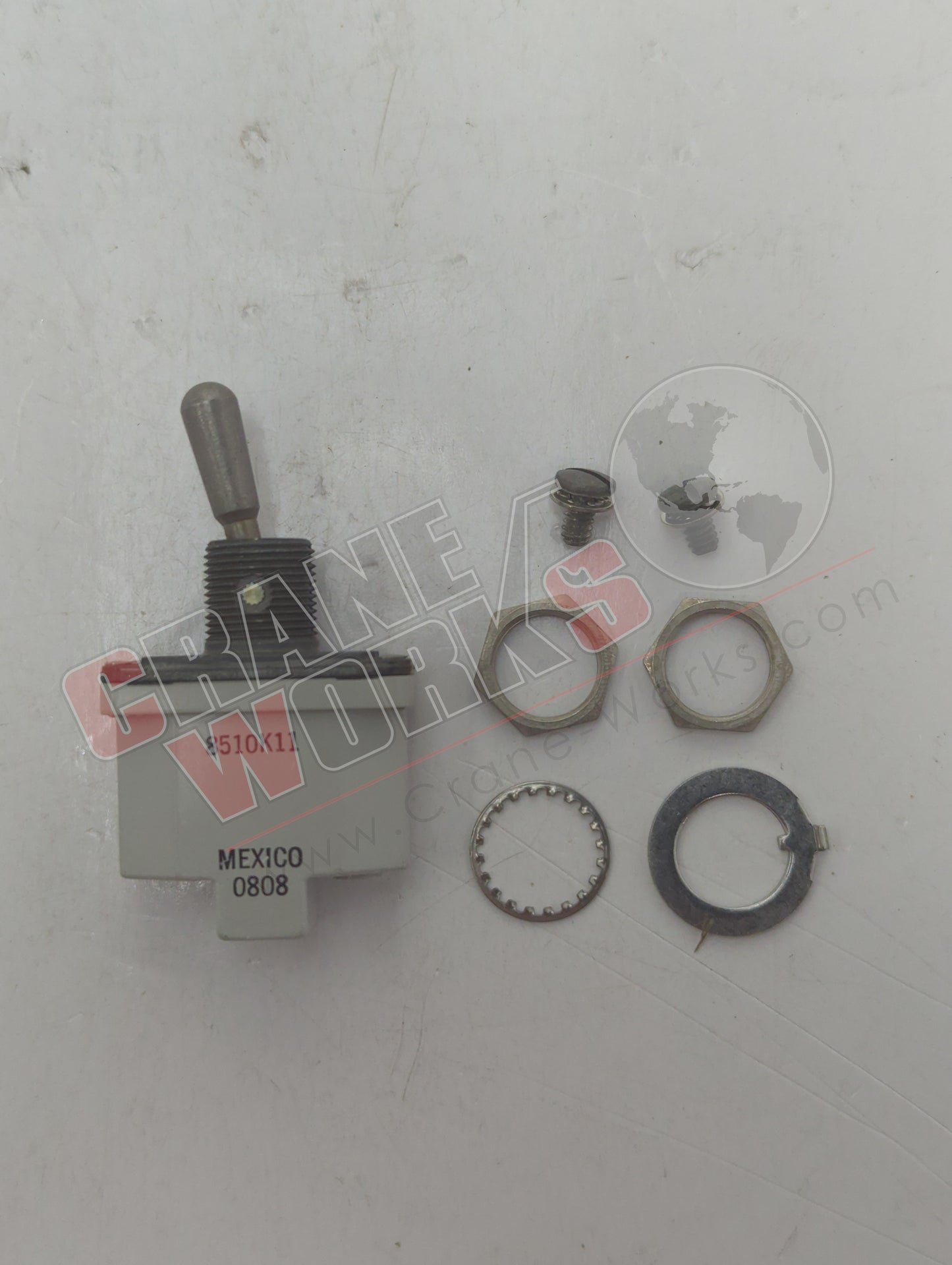 TS1186 | New Switch (Off-None-On*)