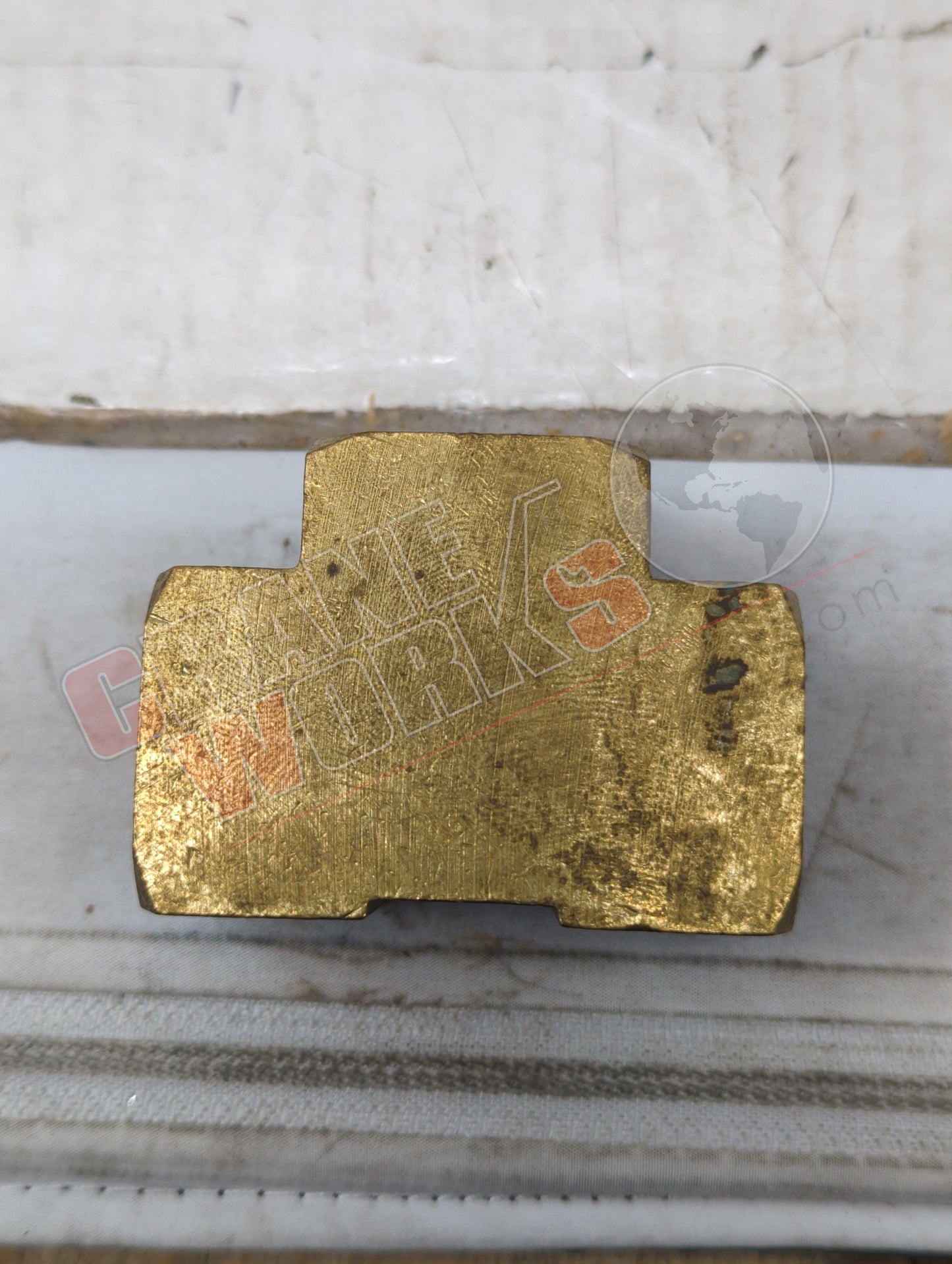 2203P-12 | New Brass Tee