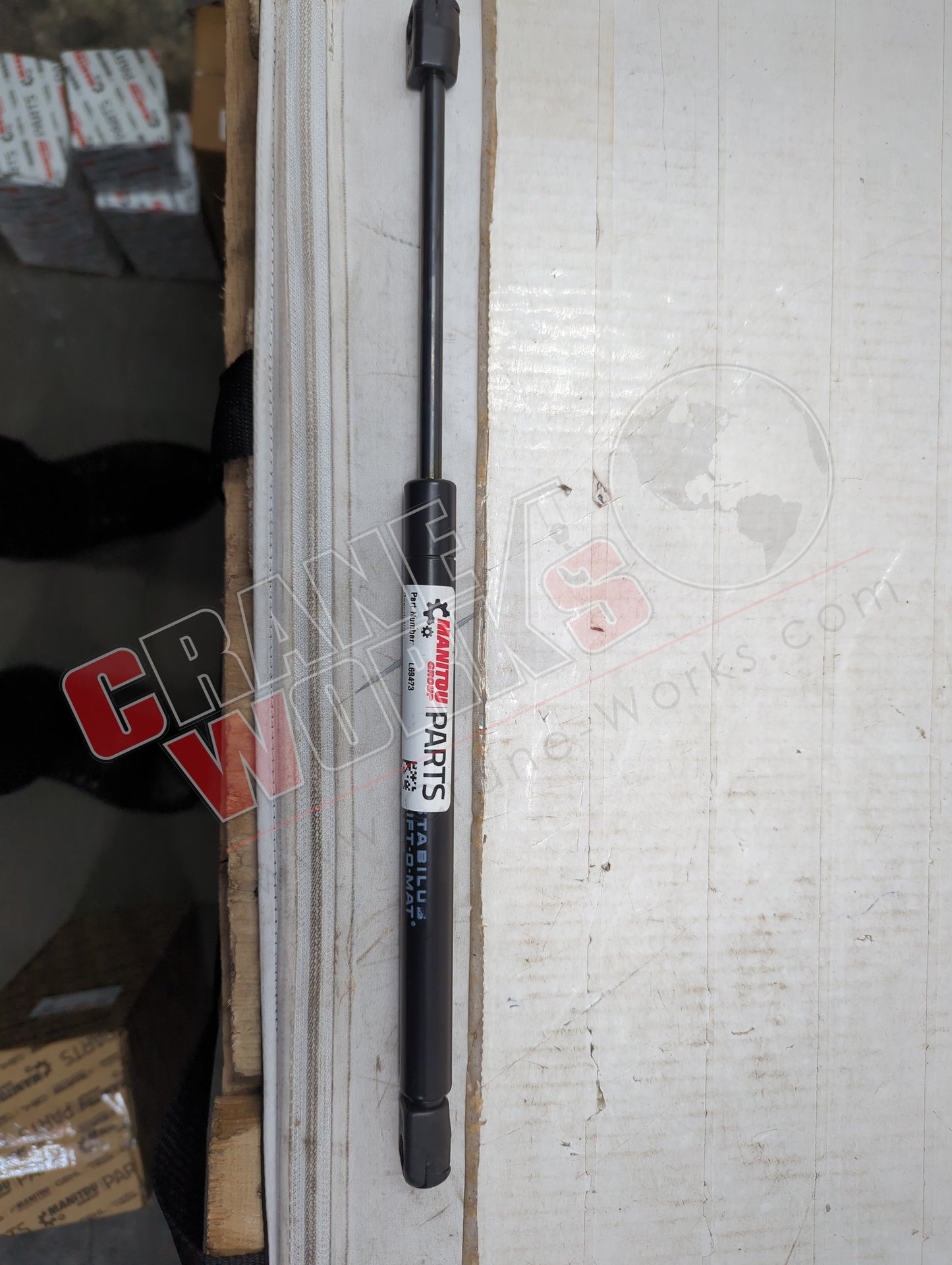 L69473 | New Spring/Gas,Main Hood