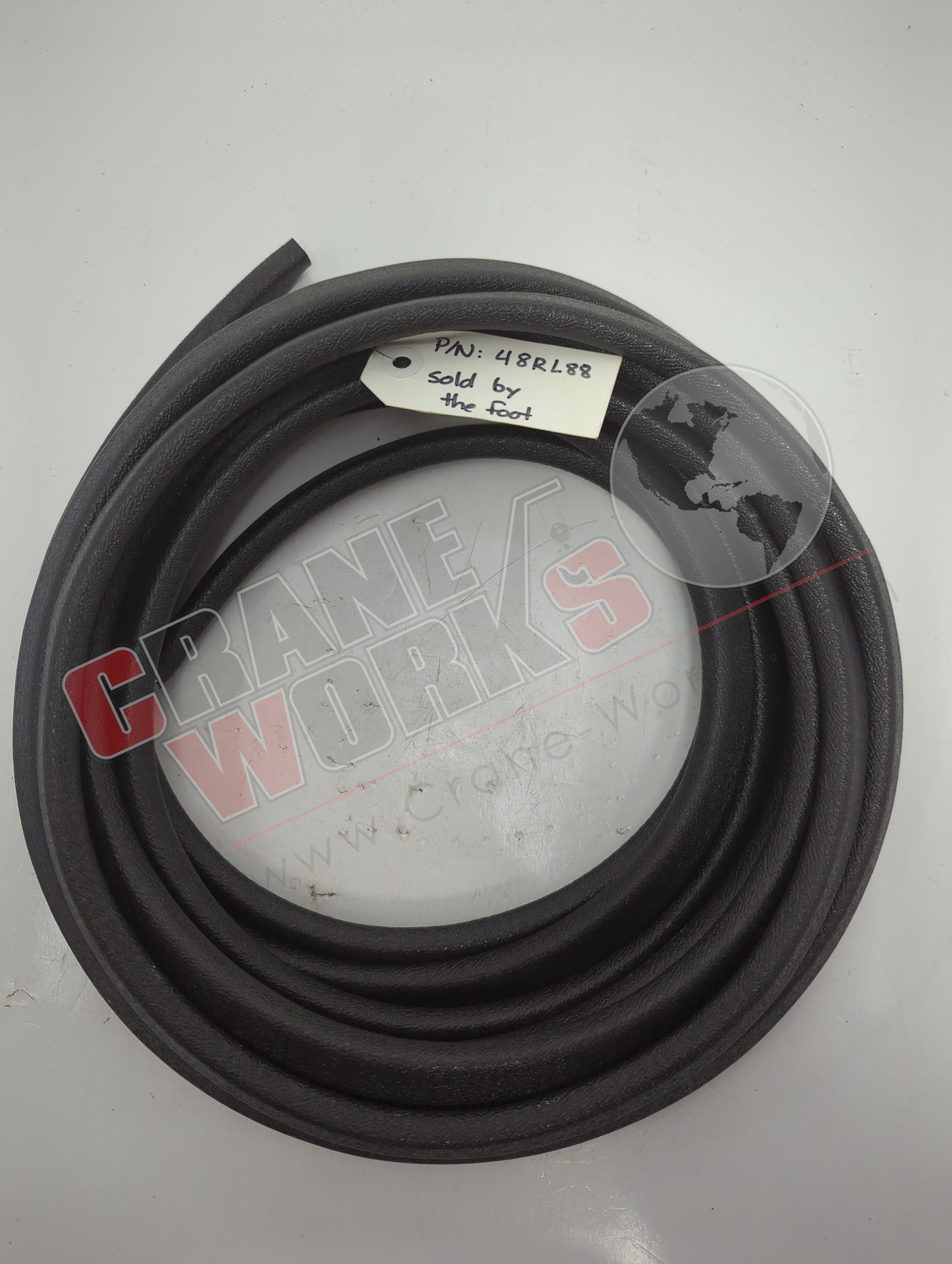 48RL88 | New Edge Trip 1/4", Per Foot