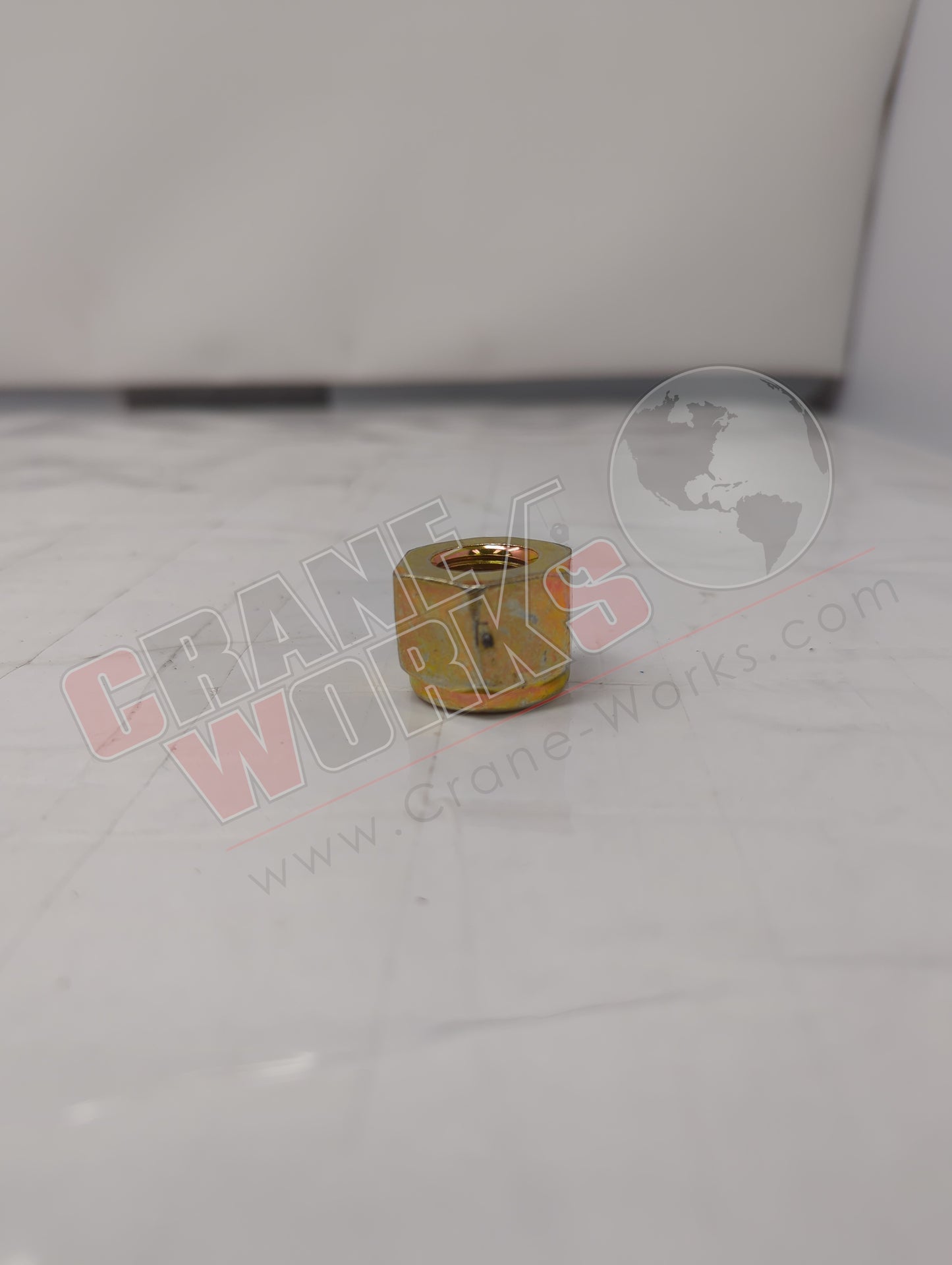 846538 | New Hex Lock Nut 5/8