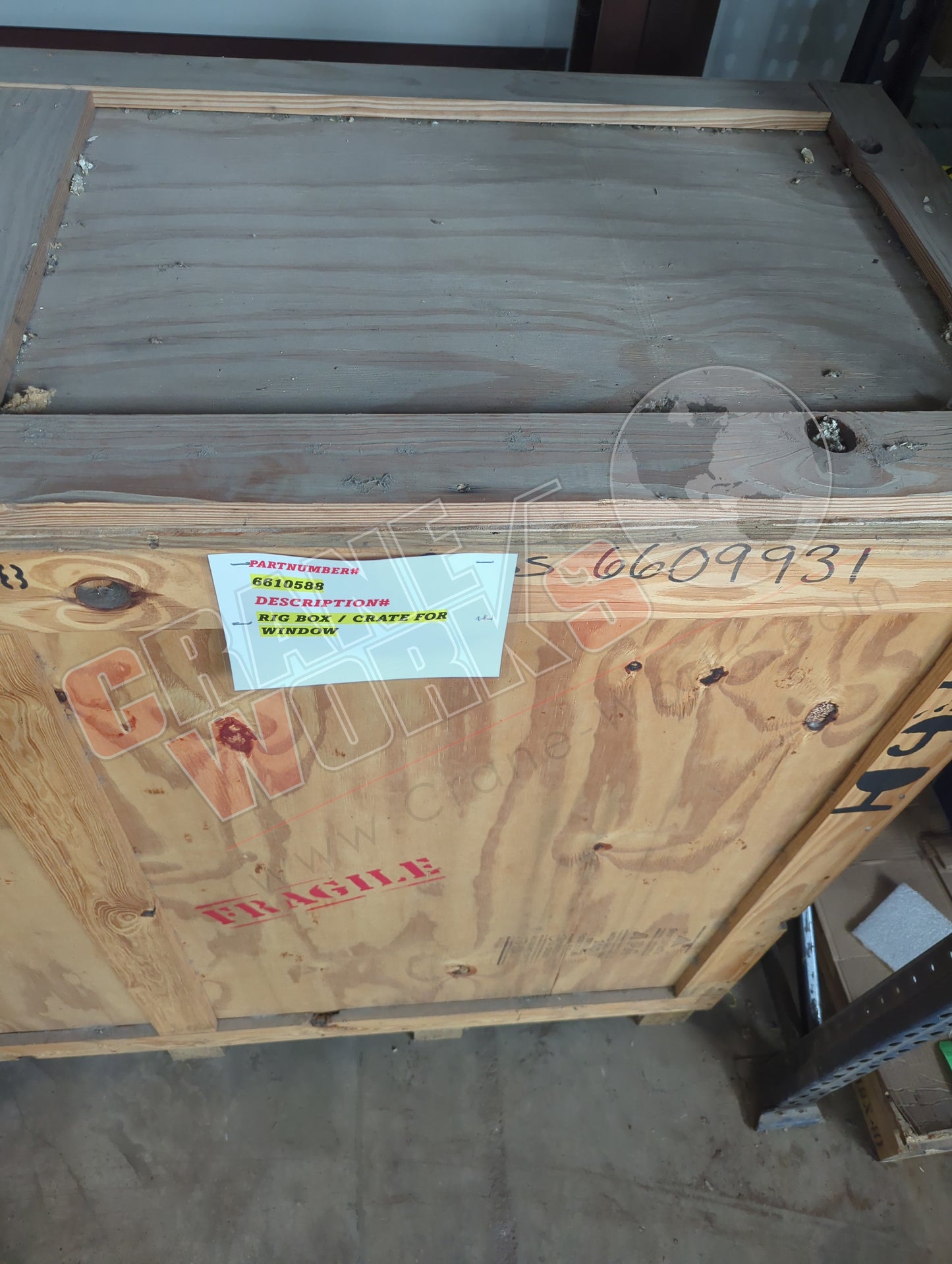 6610588 | New Rig Box / Crate For Window