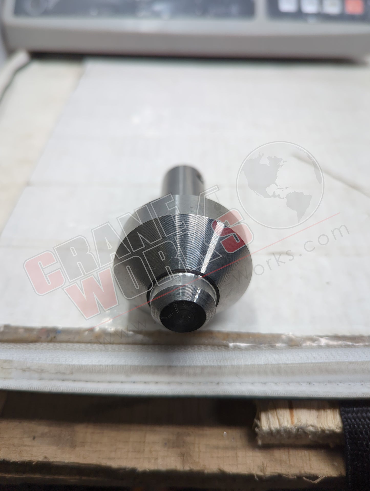 J802216 | New Mounting Pin, Stablizer