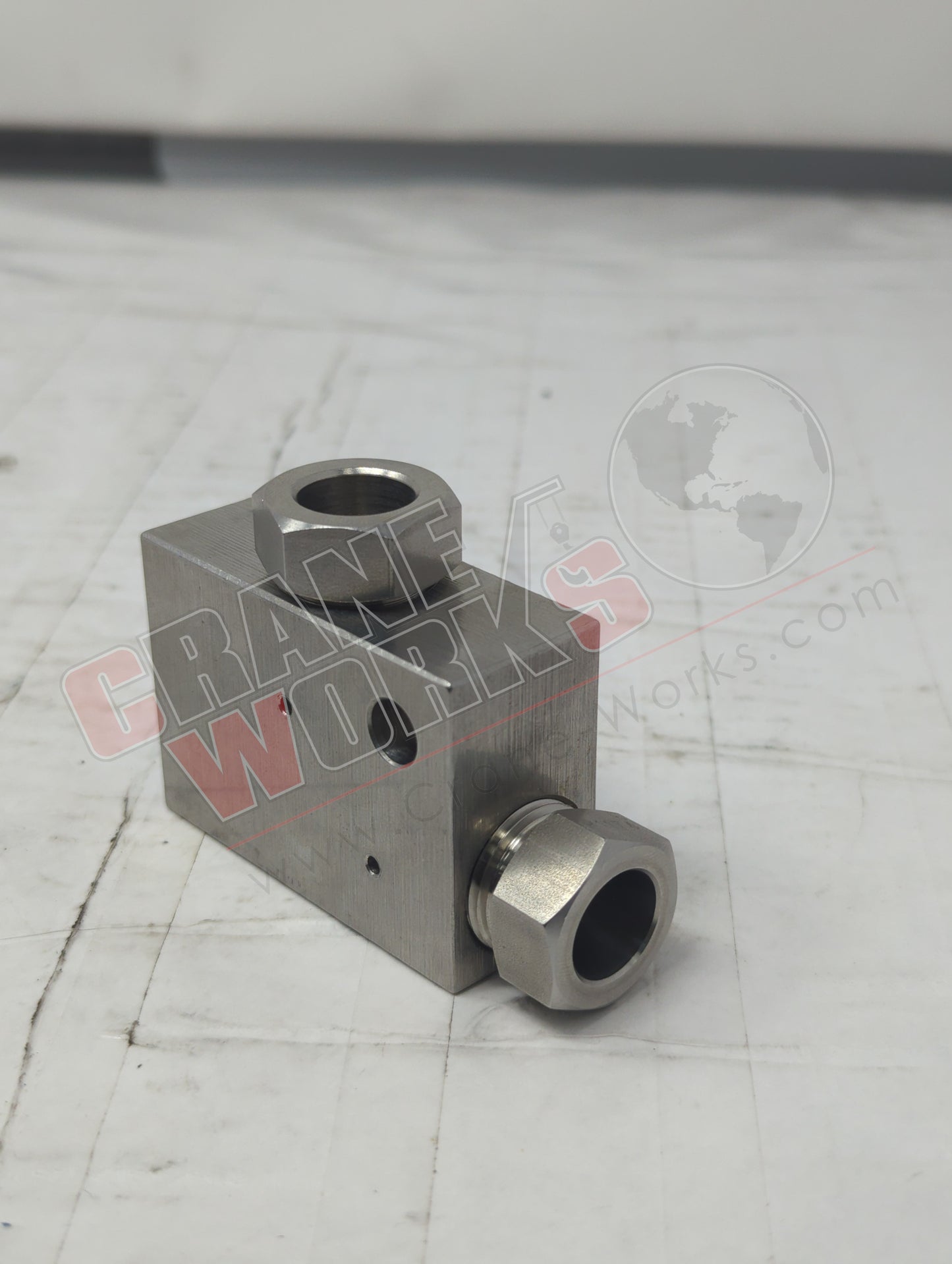 HEMF9 | New 9/16" Mp Female Elbow