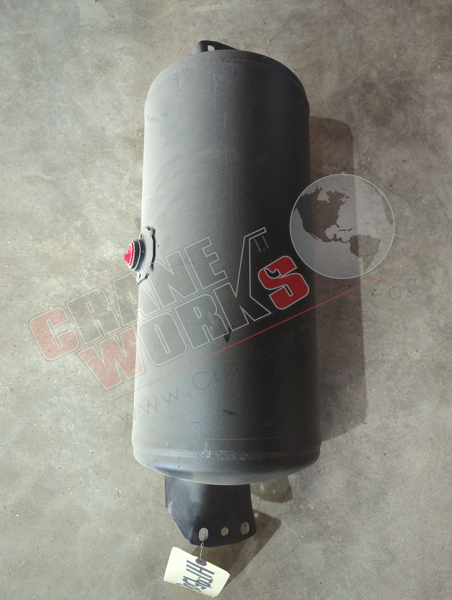 HT-9508 | New Air Tank-9.5" Diameterx28.7" Long With Brackets