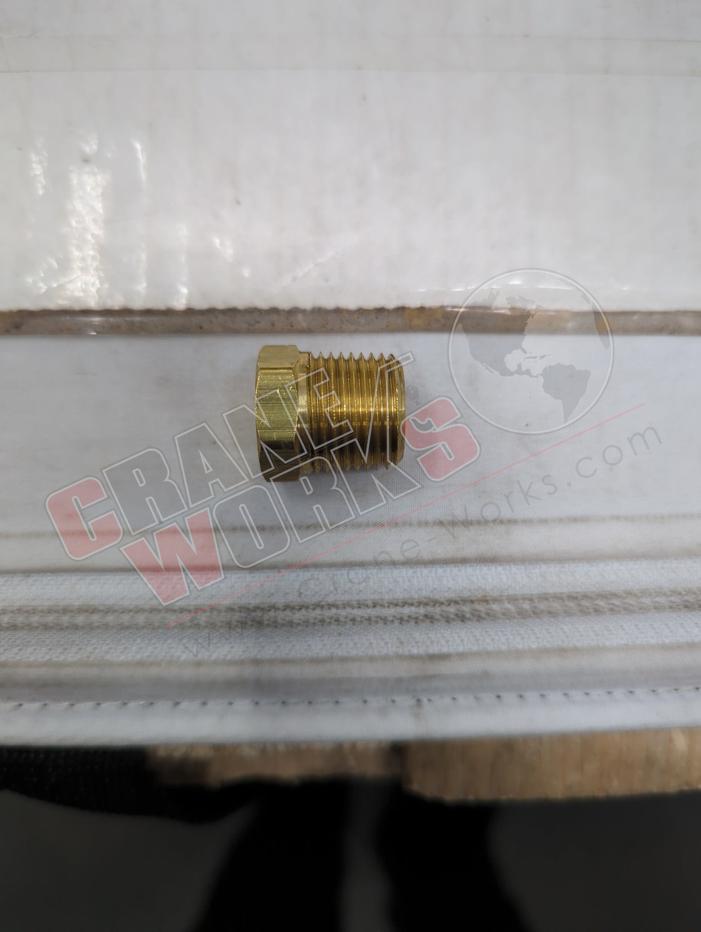 '-11083-6 | New 3/8" Brass Plug (218P-06)