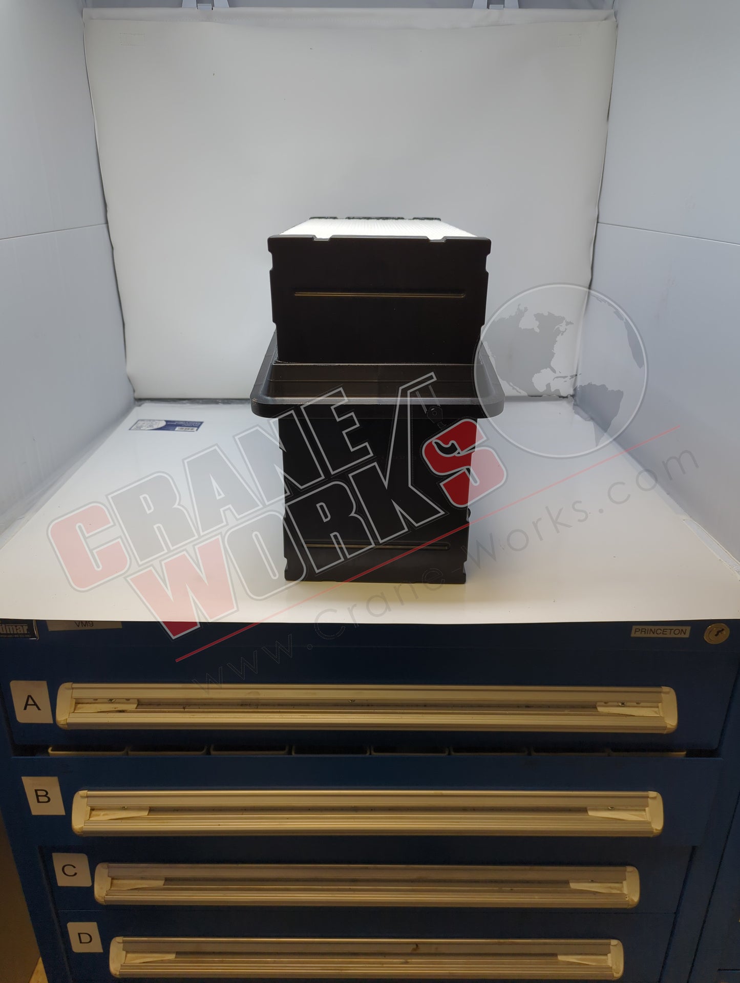 P637453 | New Air Filter