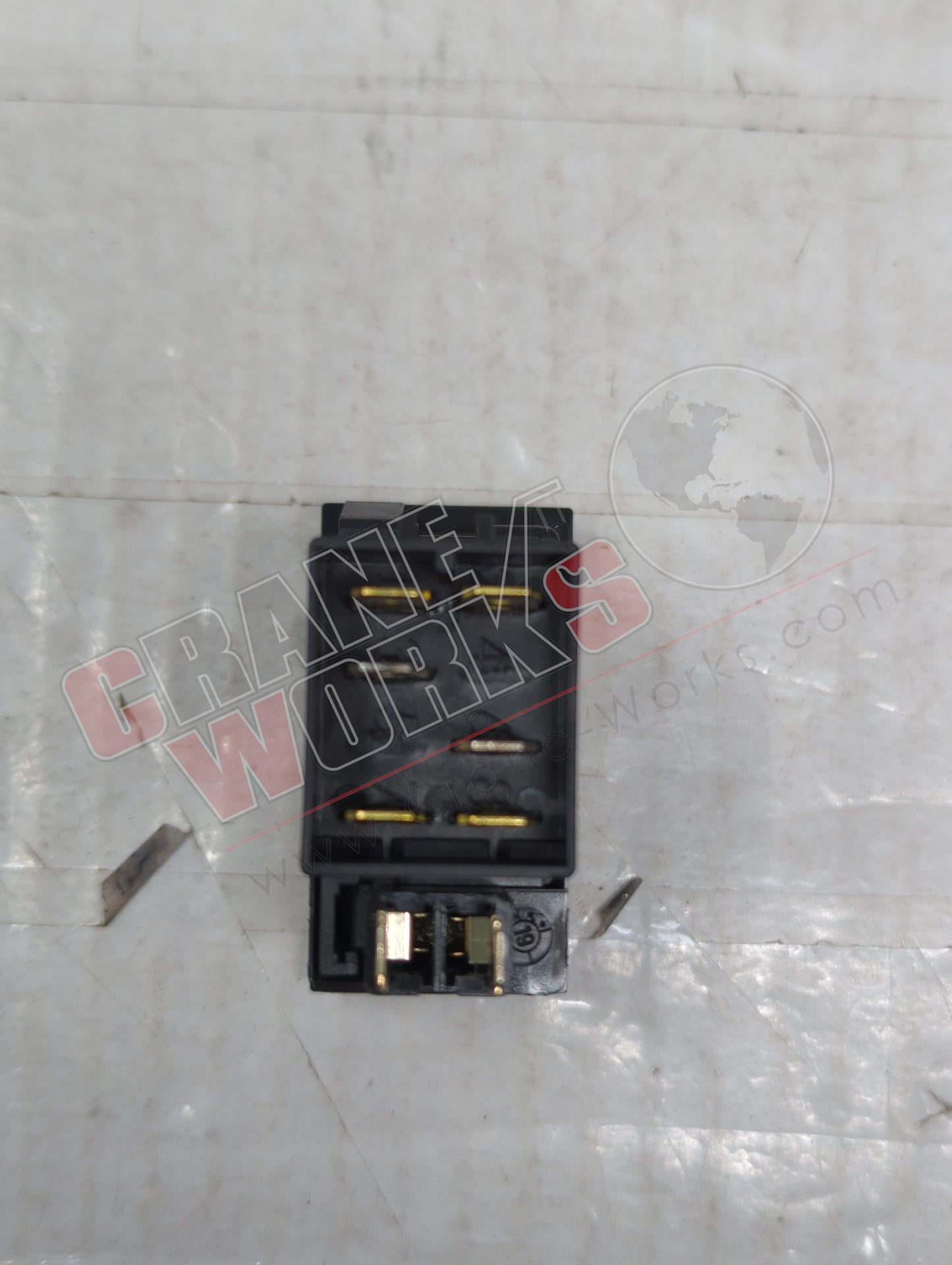 J734068 | New Switch