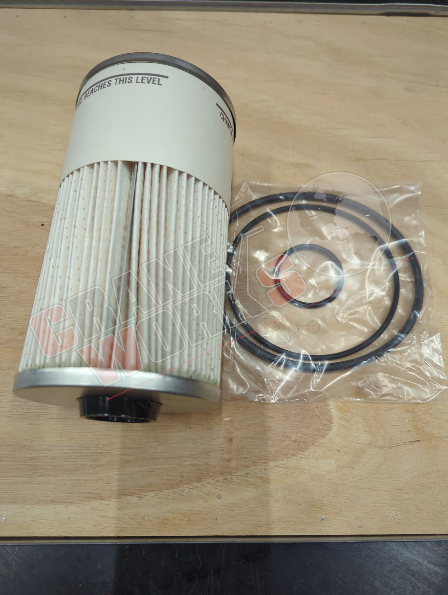 PF7748 | New Fuel / Water Filter Fs19624