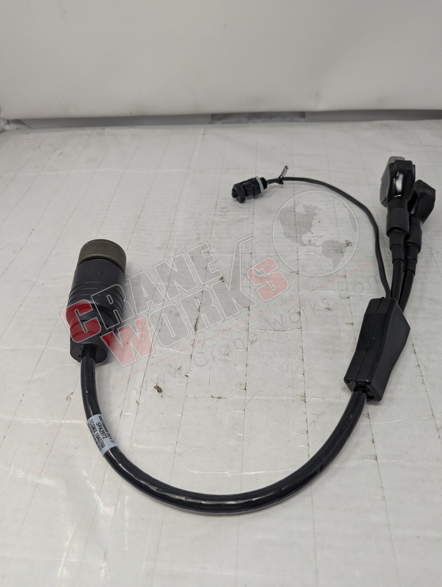 Picture of 680180000, a New Harness Fm Non-Prop 11Pin Plug, angle 2.