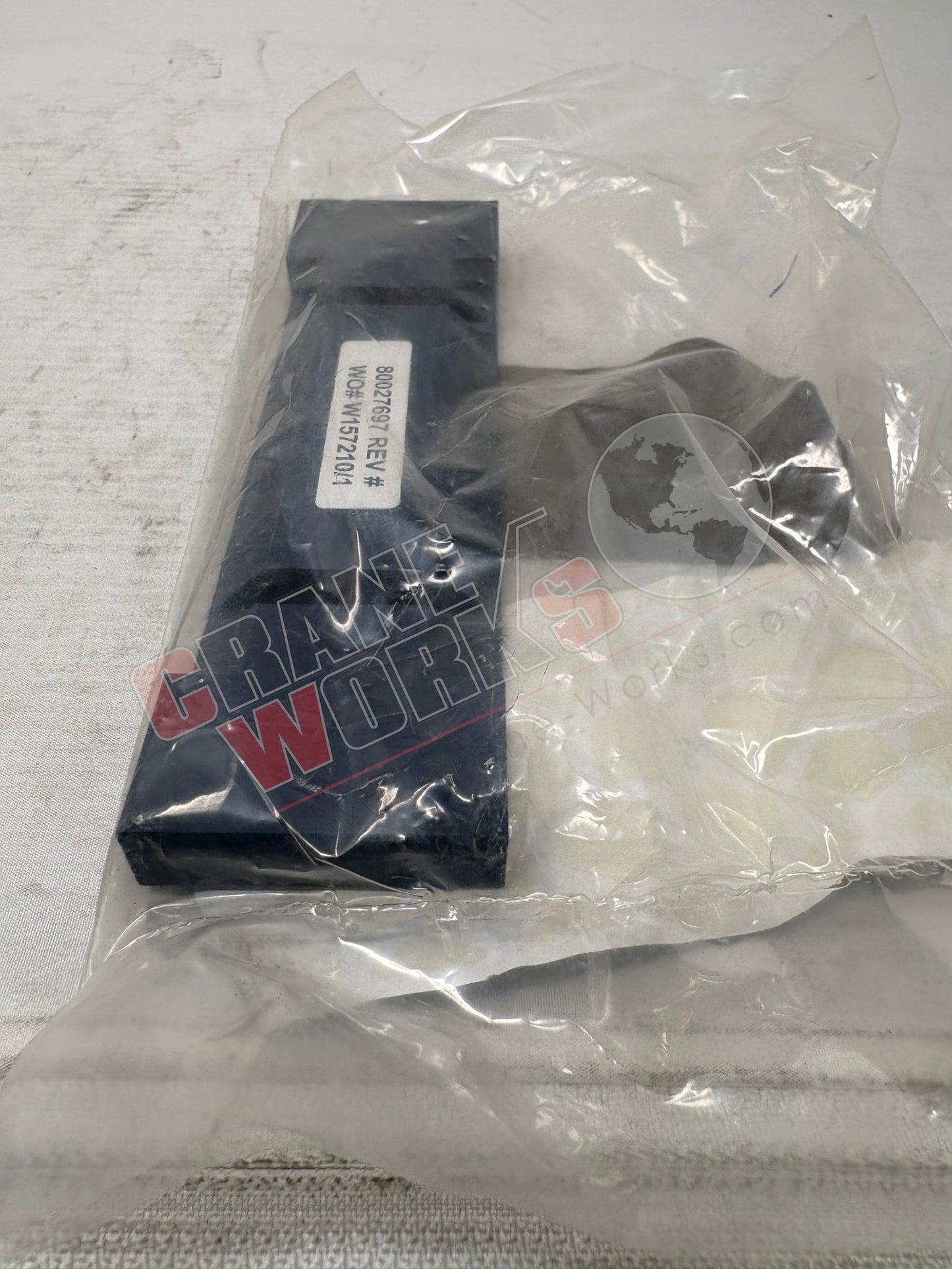 Picture of 80027697, a New Side Wear Pad, angle 2.