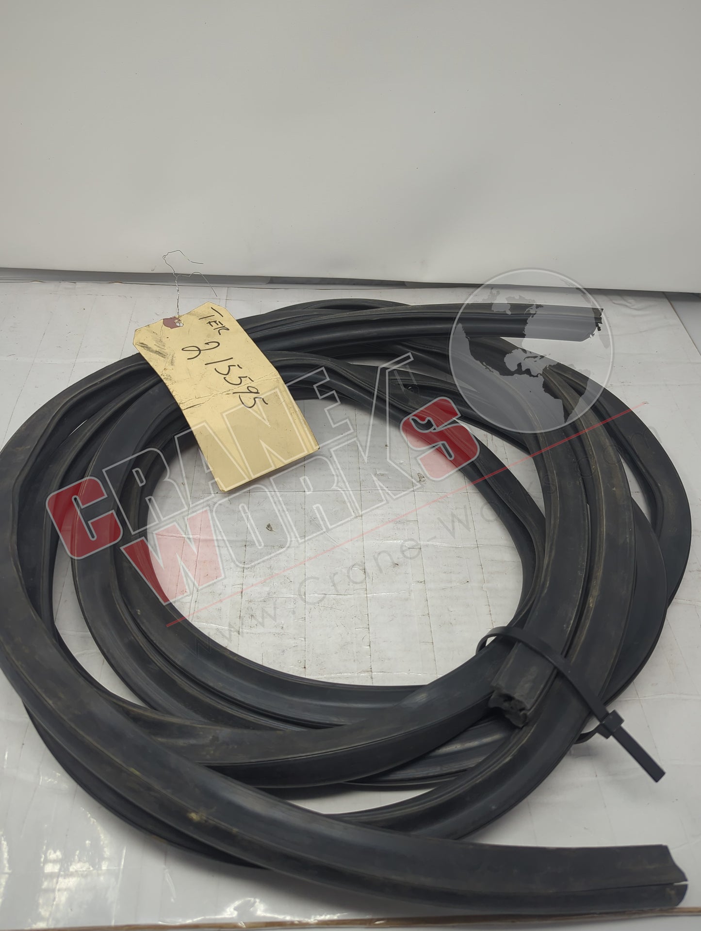 215595 | New Windshield Seal, Large