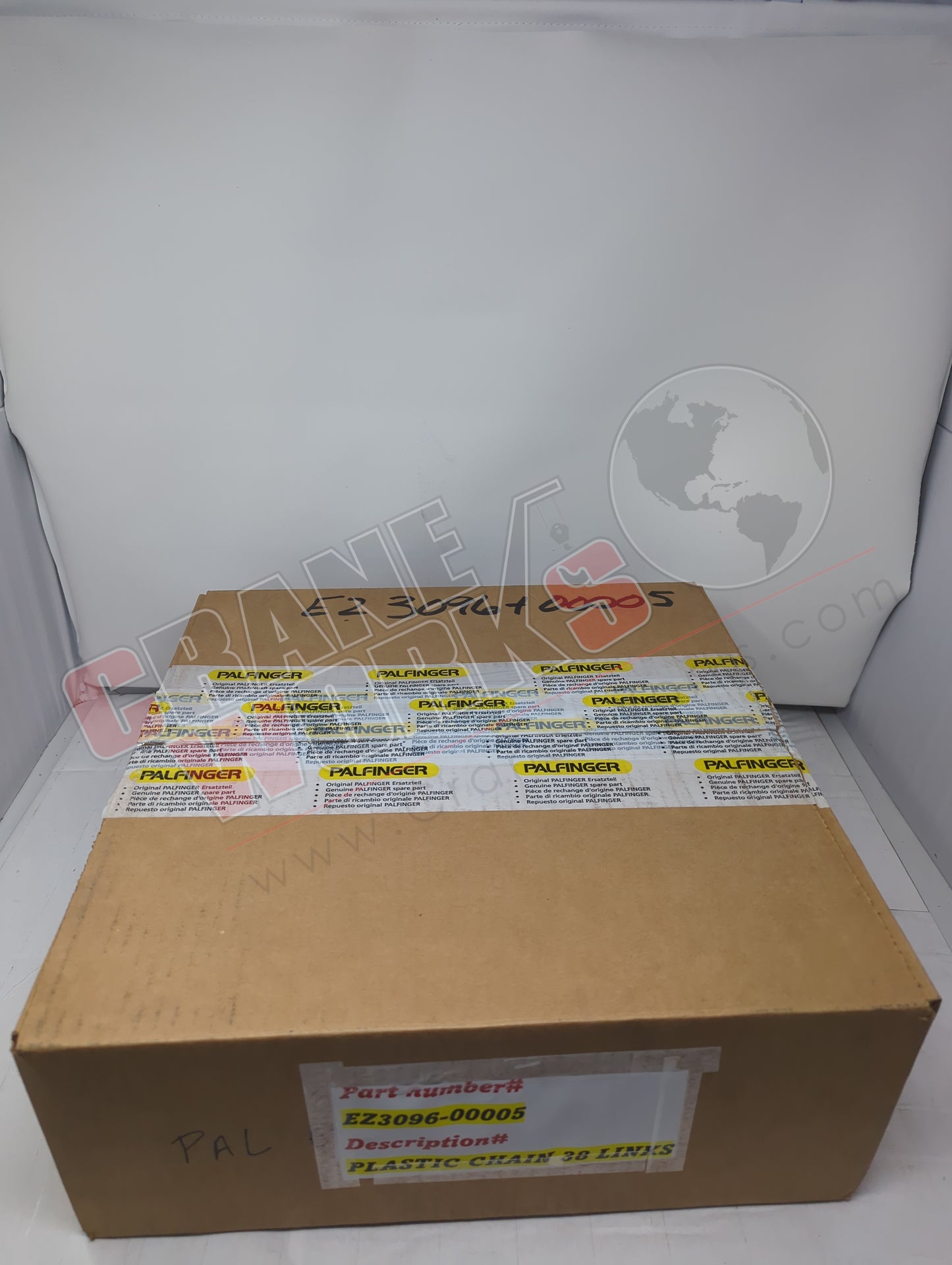 EZ3096-00005 | New Plastic Chain 38 Links