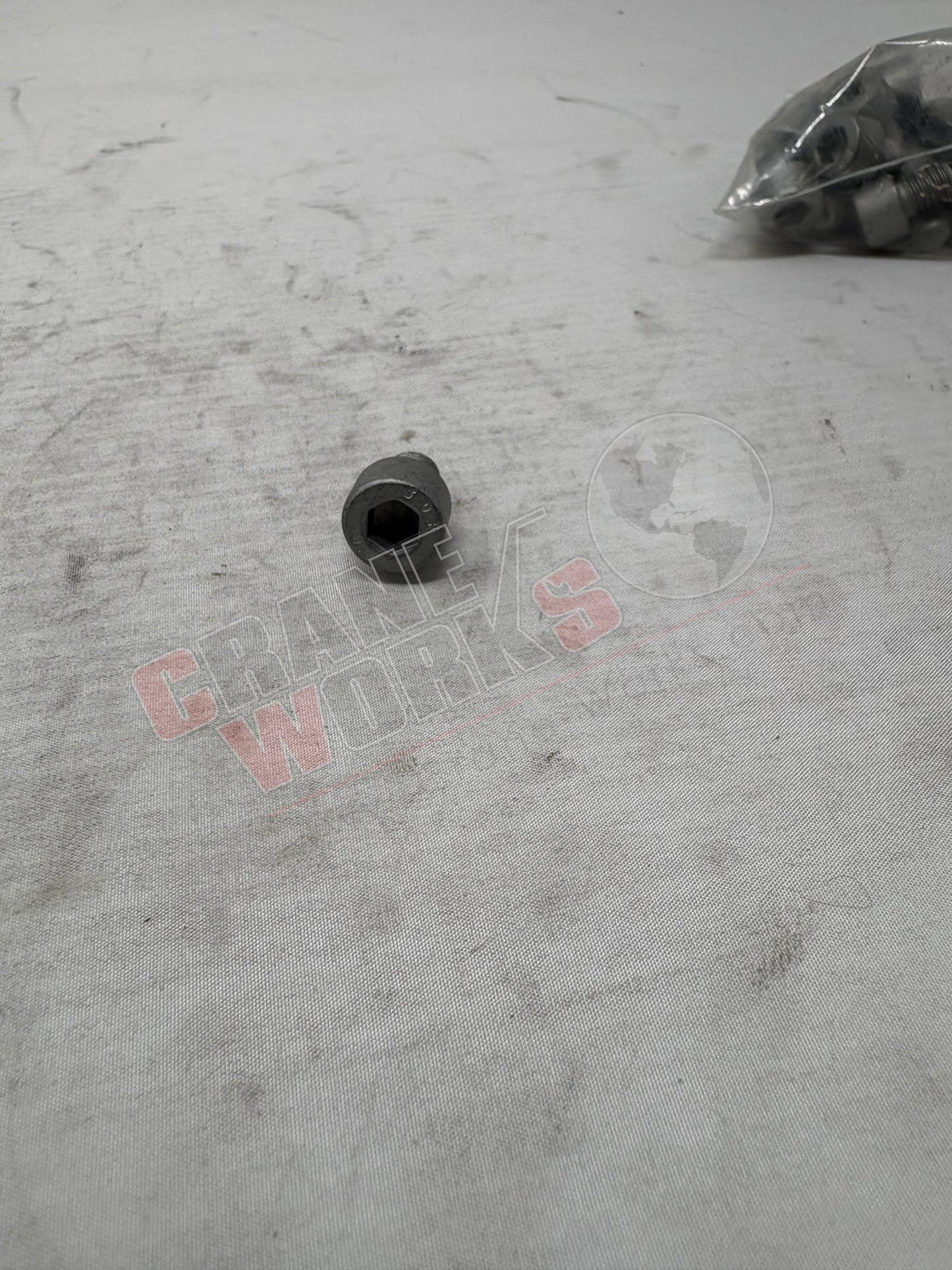 Picture of Es 858, a New Cylinderhead Screw, angle 2.