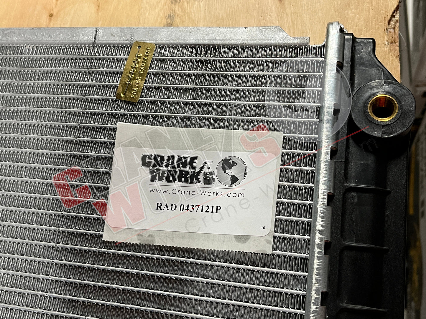 Picture of 0437121P, New Navistar Radiator.