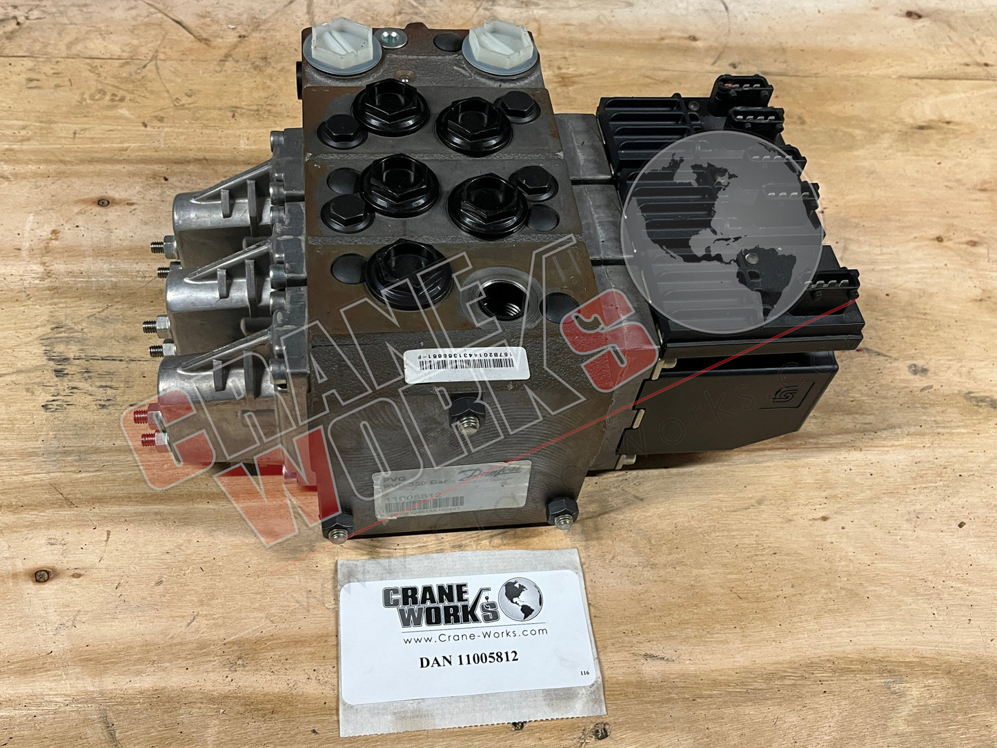 Picture of 11005812, New Pvg/Pvp 350 Bar Valve Bank Assembly.