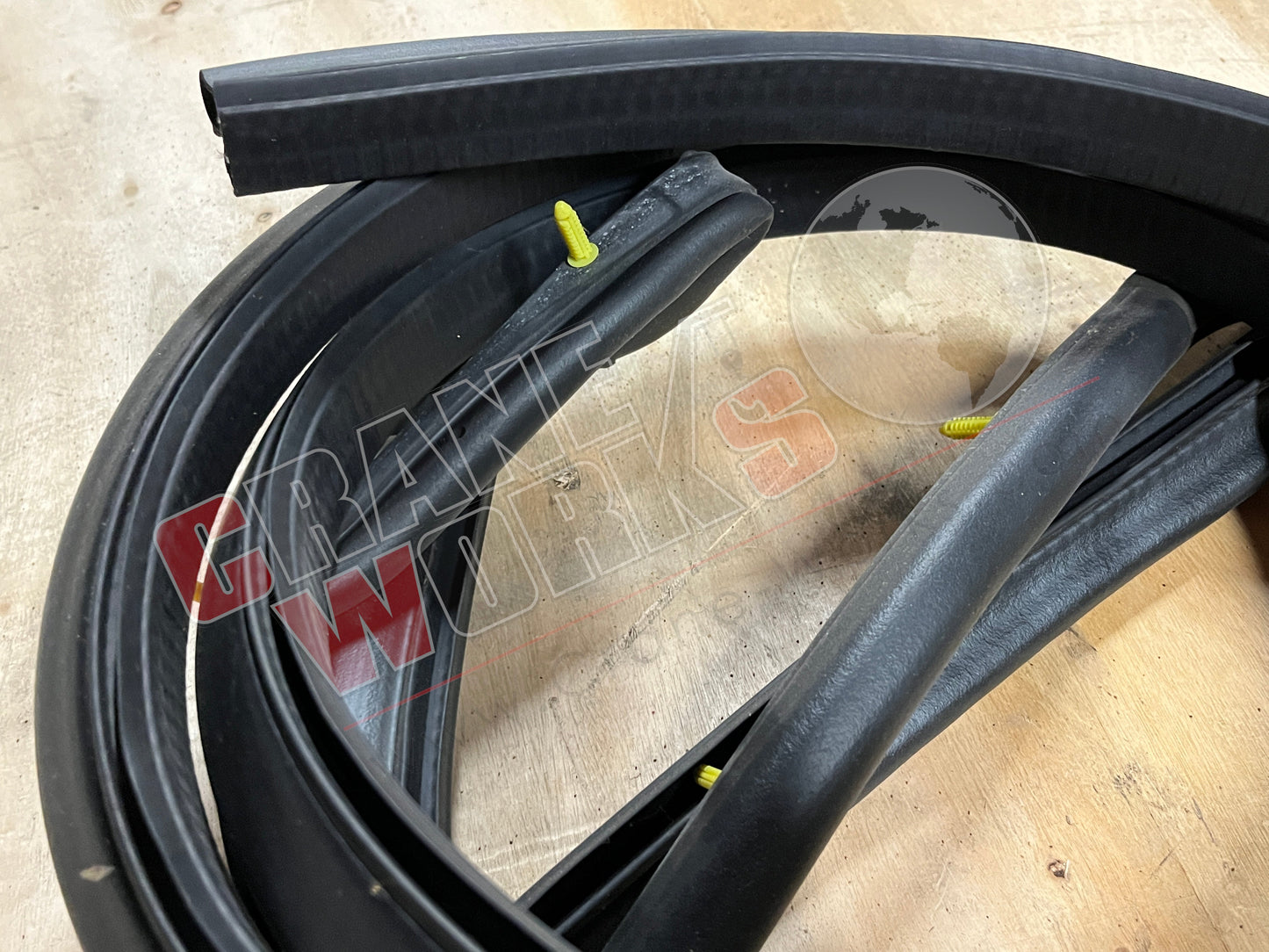 Picture of 3602208C1, New Door Seal.