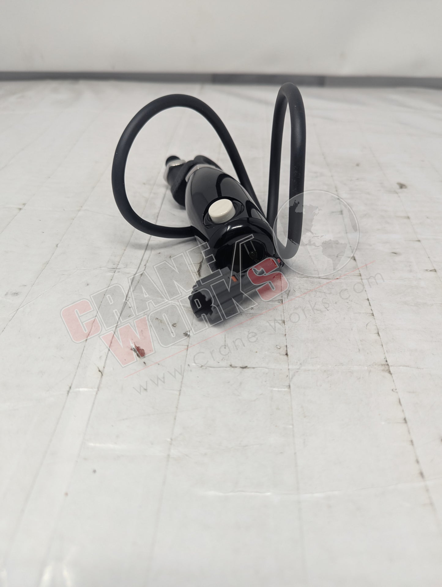 Picture of 34322388010, a  New Knob Assy, angle 4.