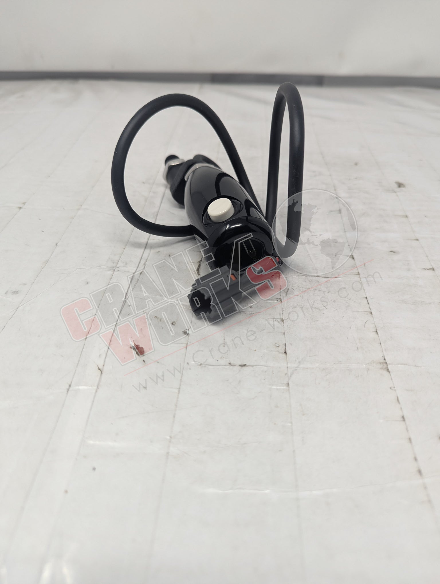 Picture of 34322388010, a  New Knob Assy, angle 4.