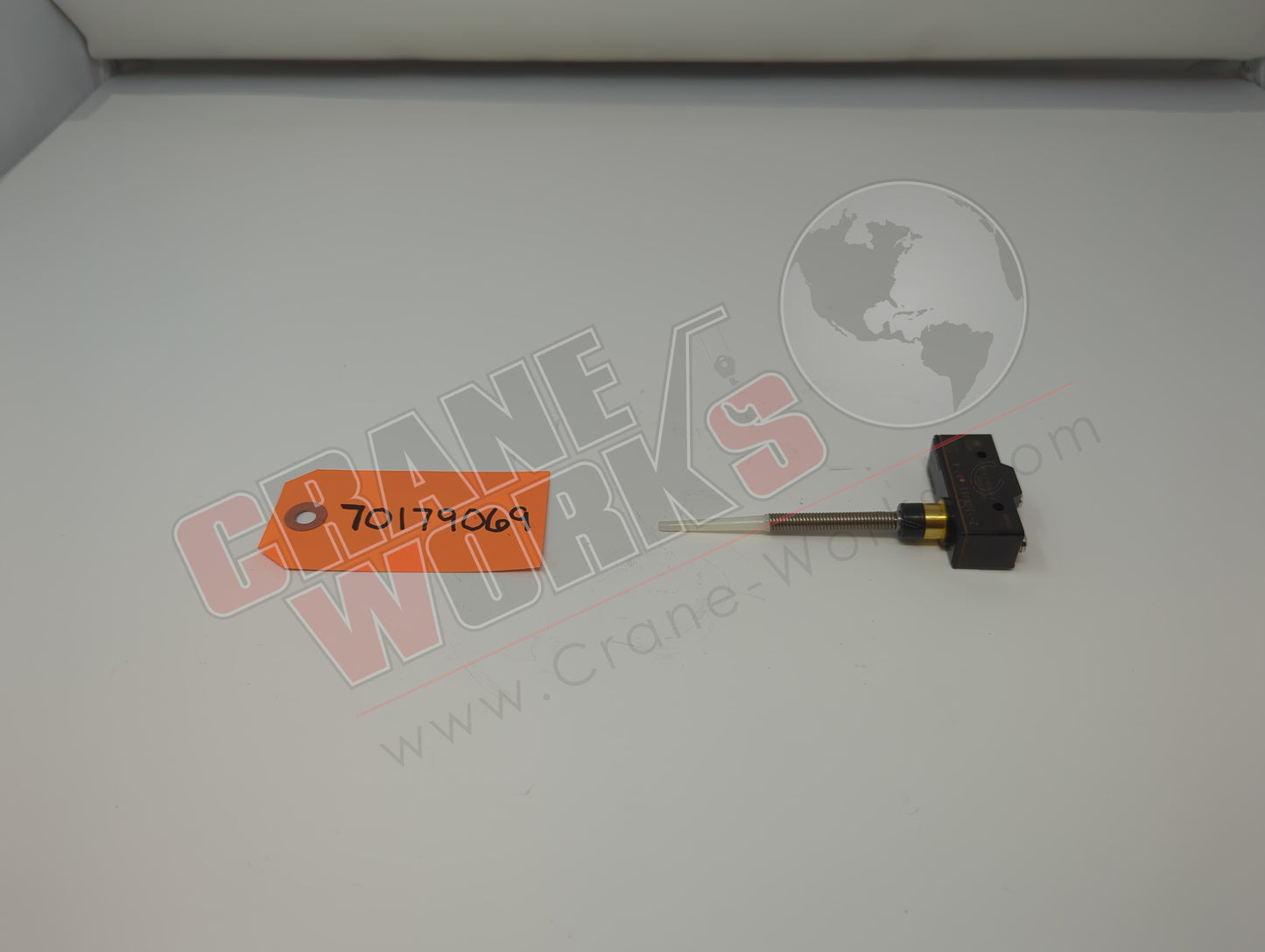 70179069 | New Switch Snap Action