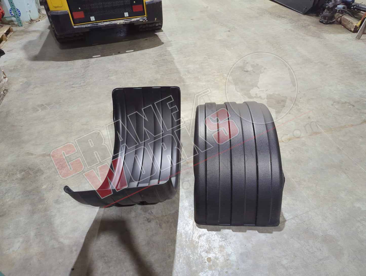 64058 | New Poly Fender Kit, Tri Axle