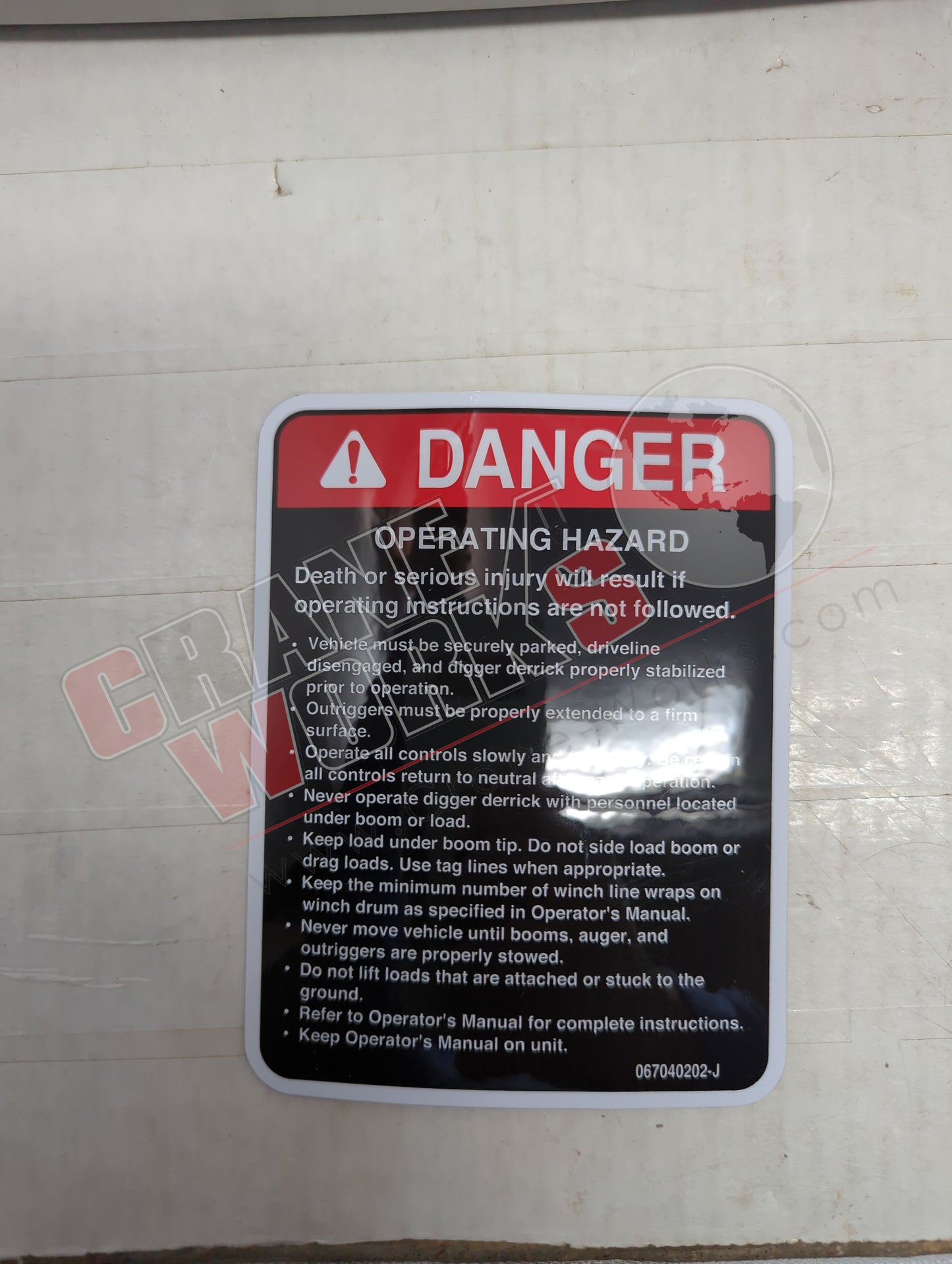 067040202 | New Safety;Op Haz Digger Derrick **See Comments**