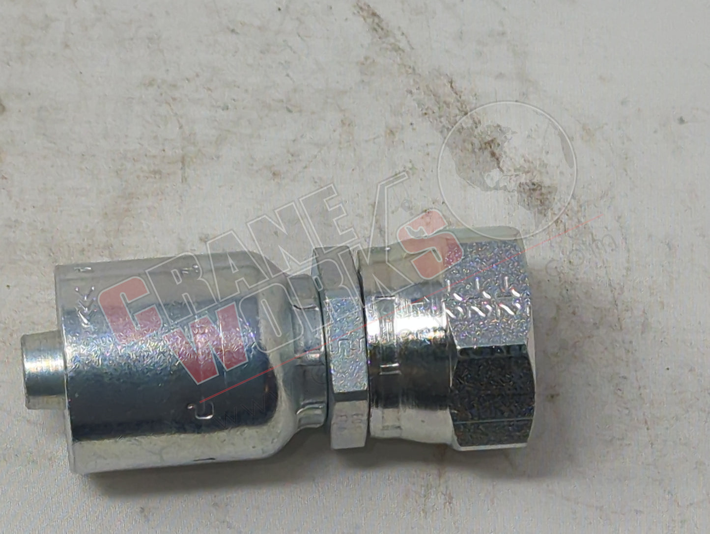 KP81309 | New Parkrimp: Female Swivel 3/4 X 1/2 (10643-12-8)