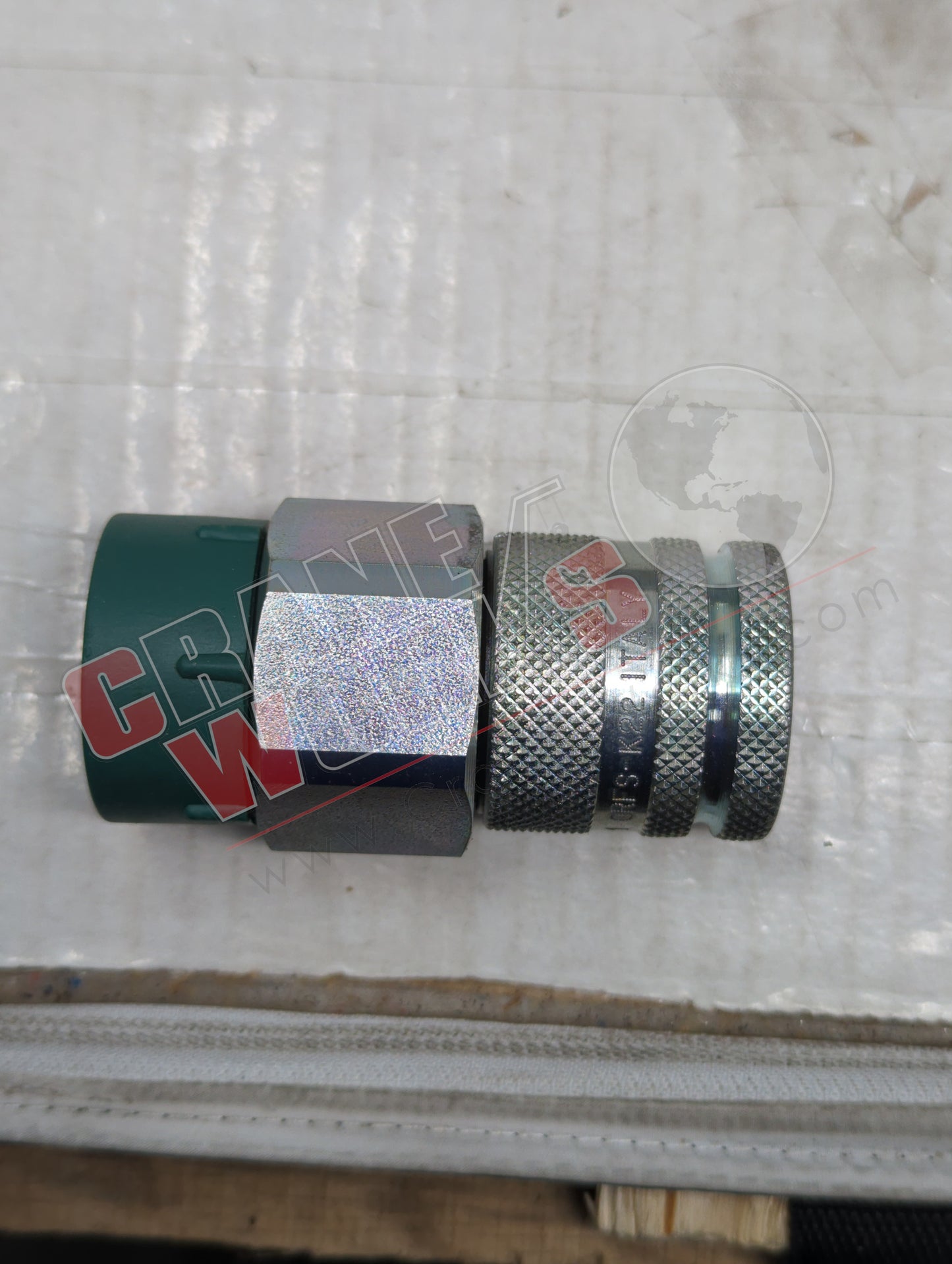 K28857012 | New Saturn Block Coupler Female