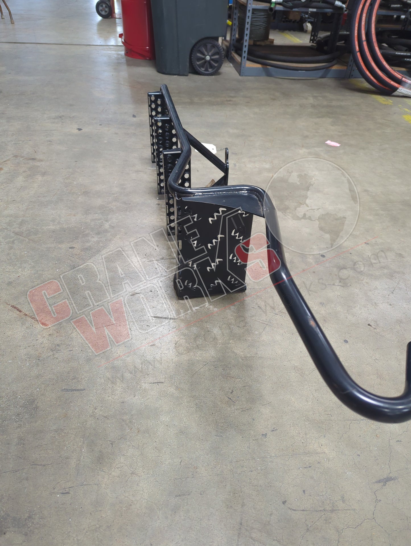 YE23070-TO | New Ladder, Epsilon