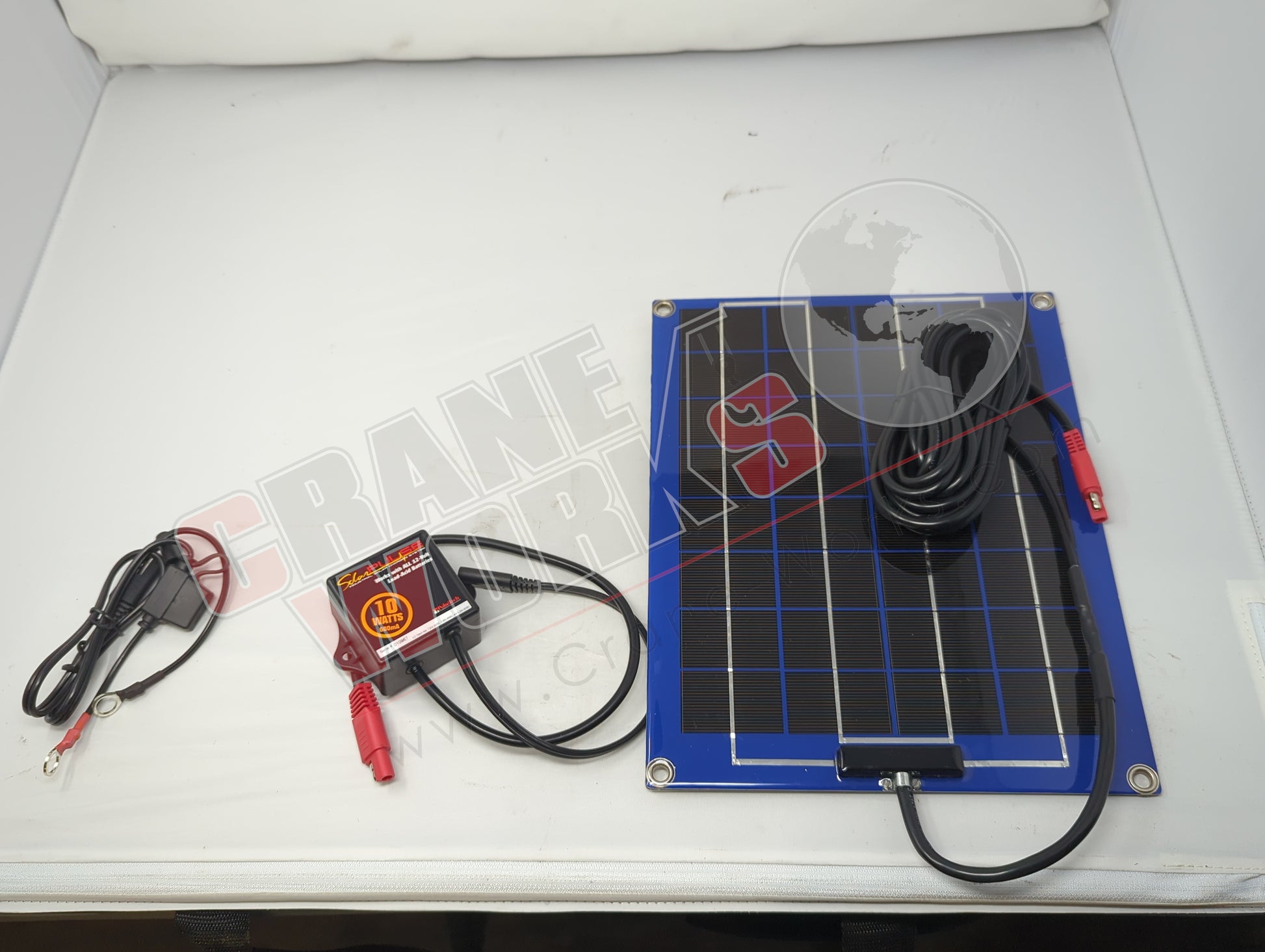 Picture of 735X310, a  New 735X468 12V 12W Solar Charger, angle 2.